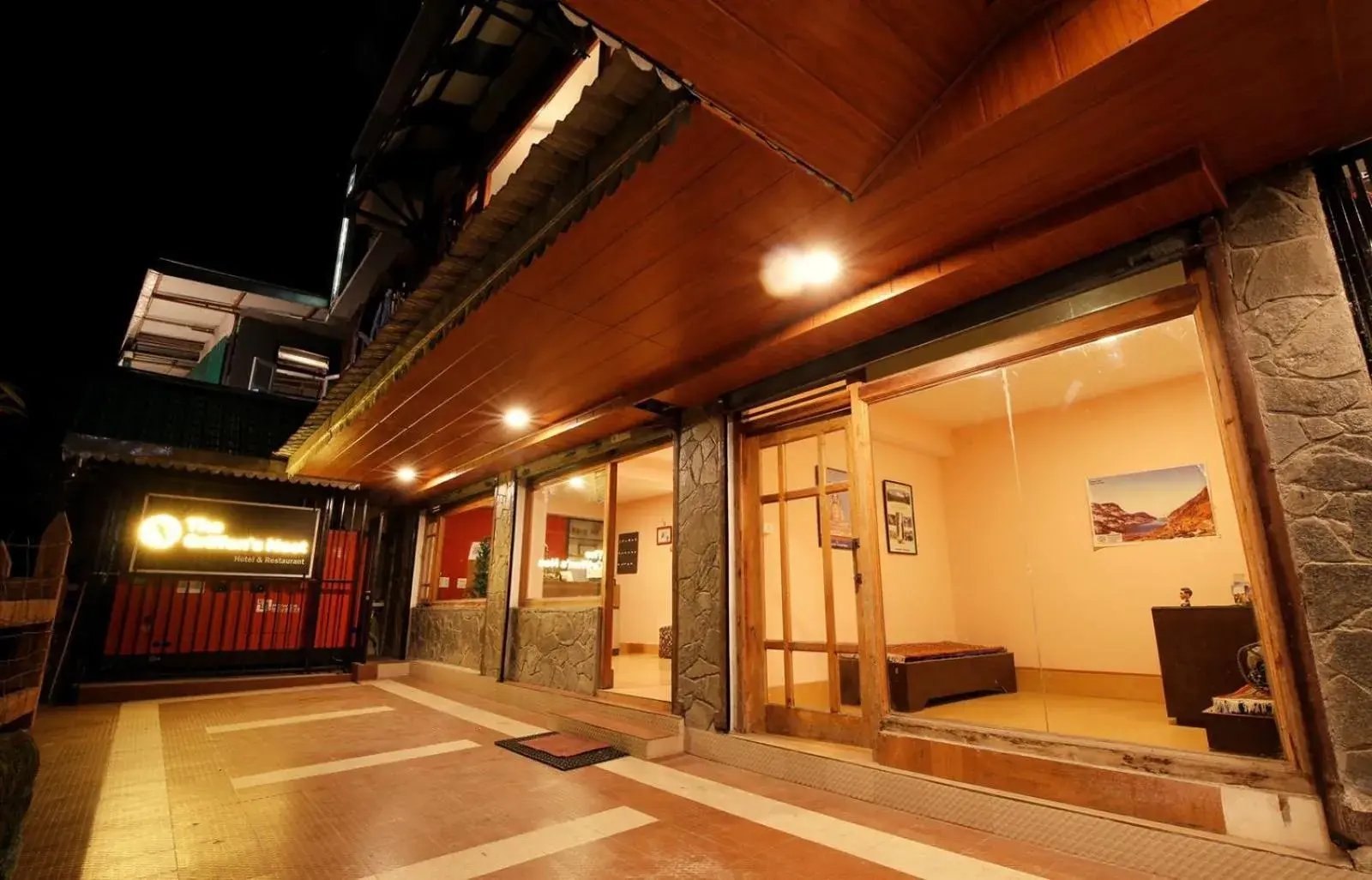 Property building in The Griffon's Nest Property building in The Griffon's Nest