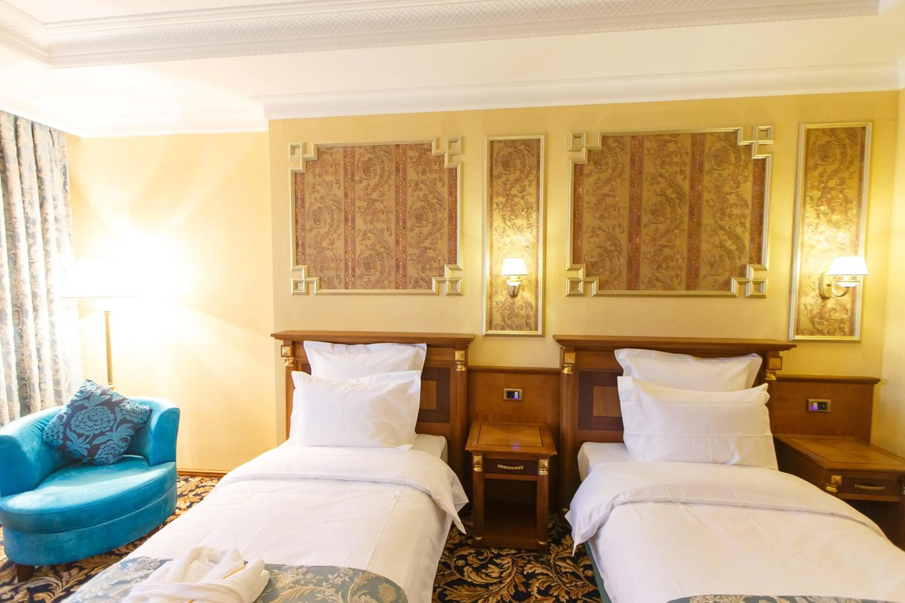 Bedroom, Bed in Sultan Palace Hotel