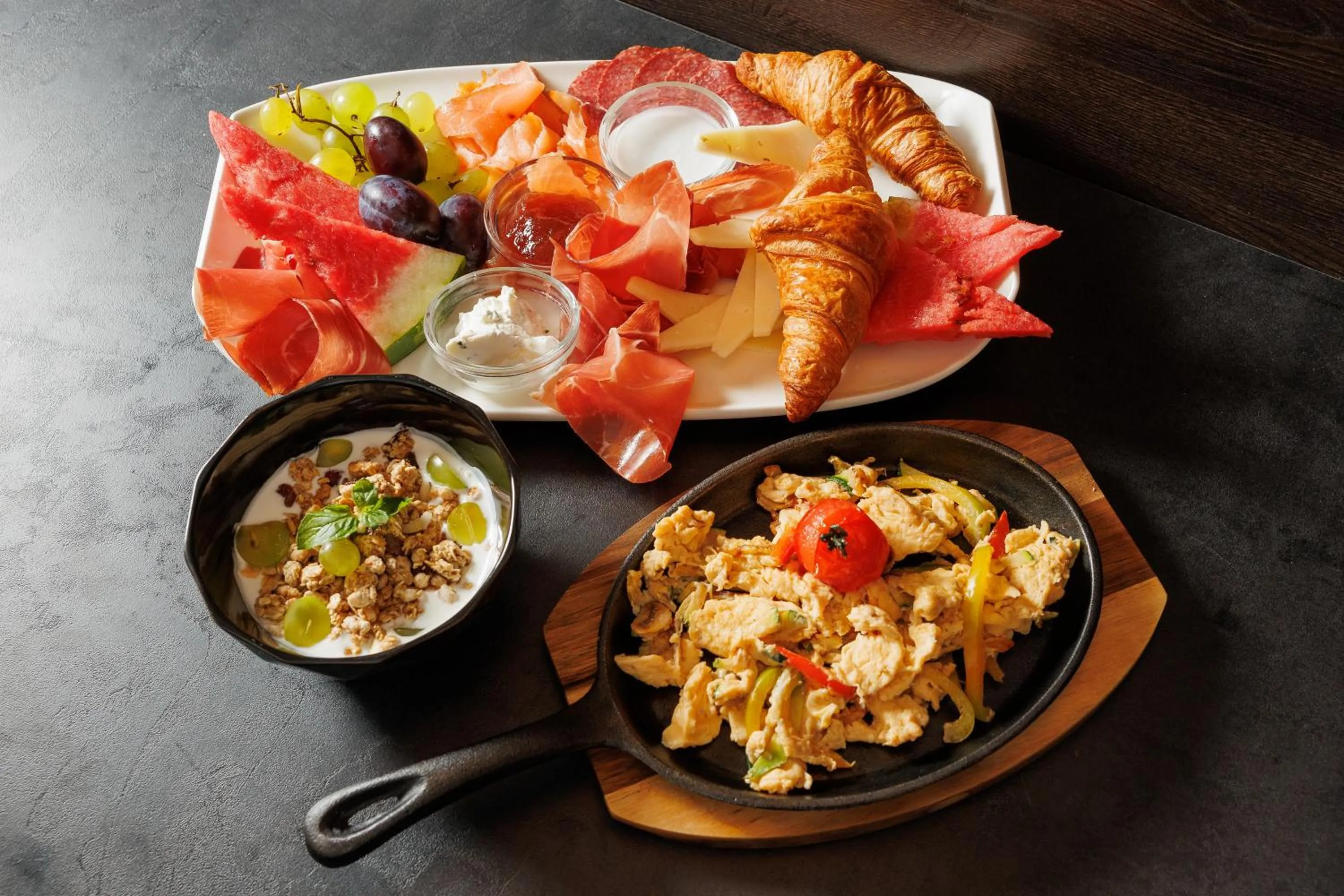 Restaurant/places to eat in Prestige design rooms