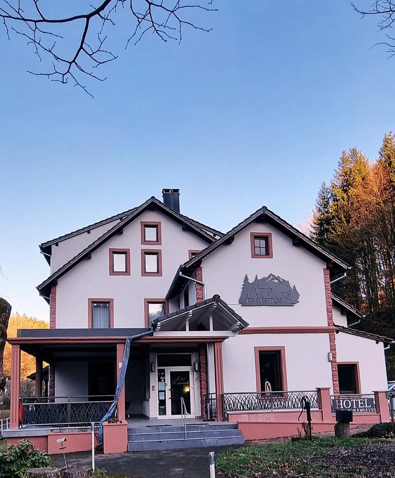Property building in Auberge Des Mésanges