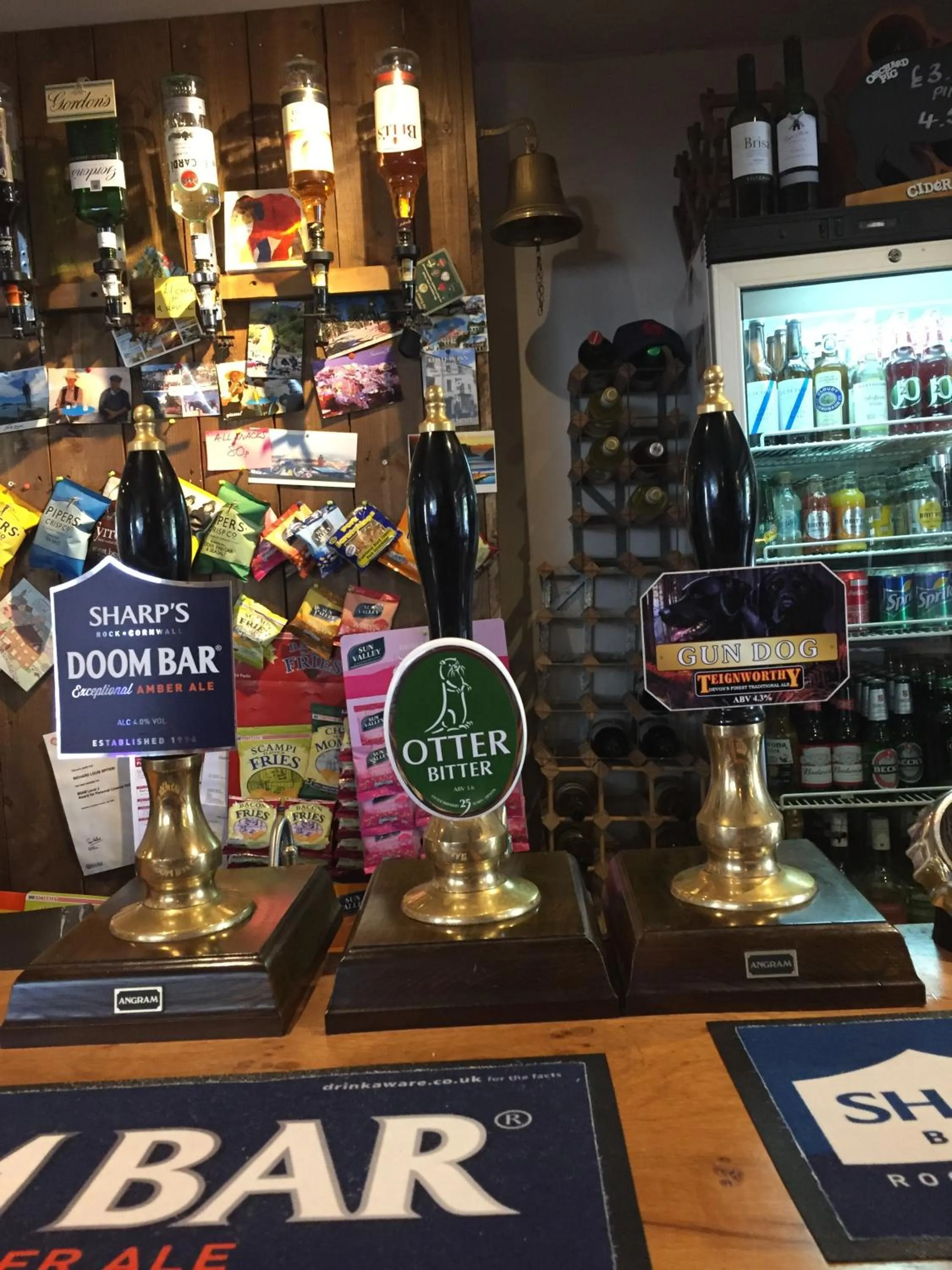 Lounge or bar in Red Lion Inn