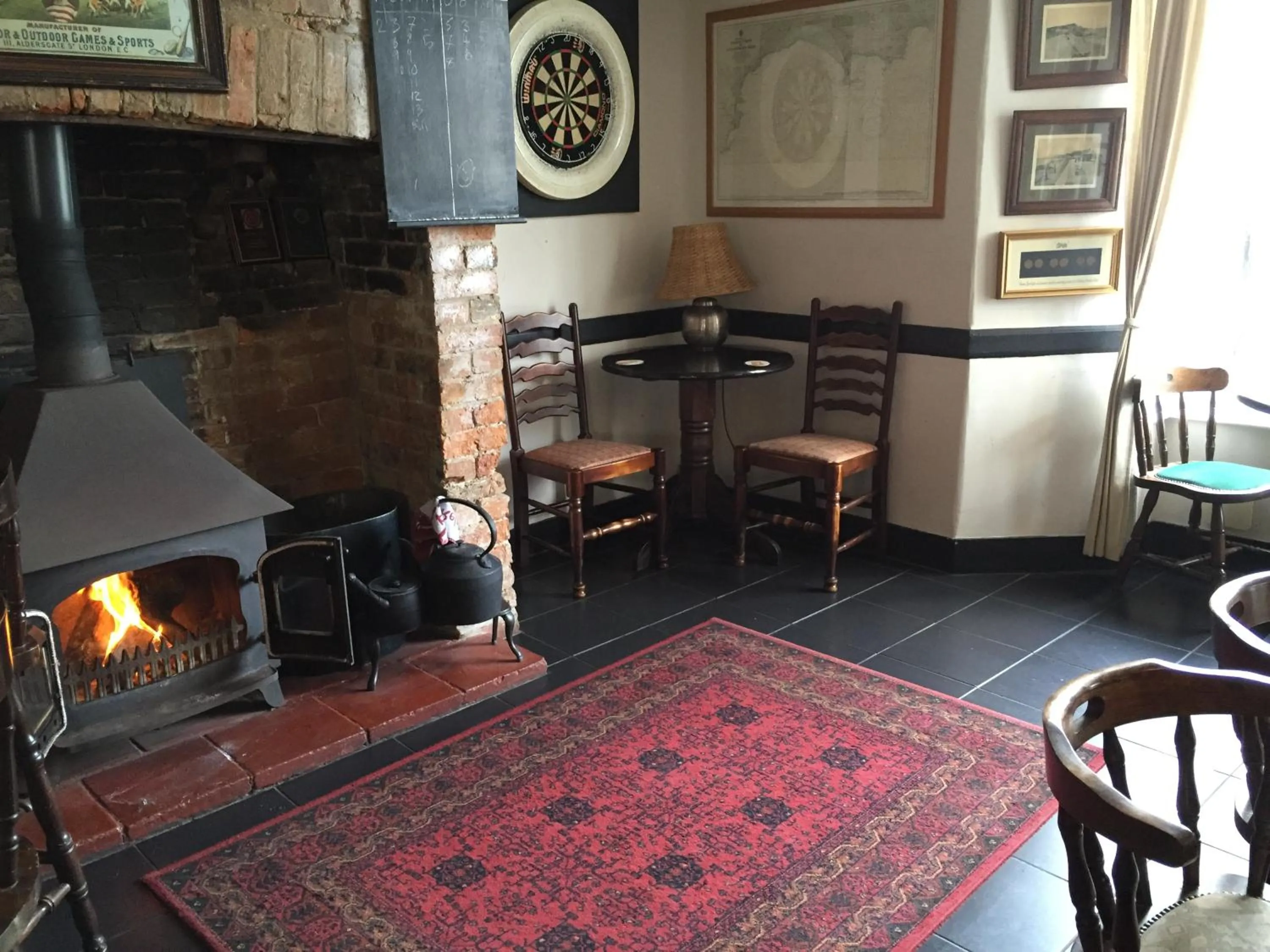 Lounge or bar in Red Lion Inn
