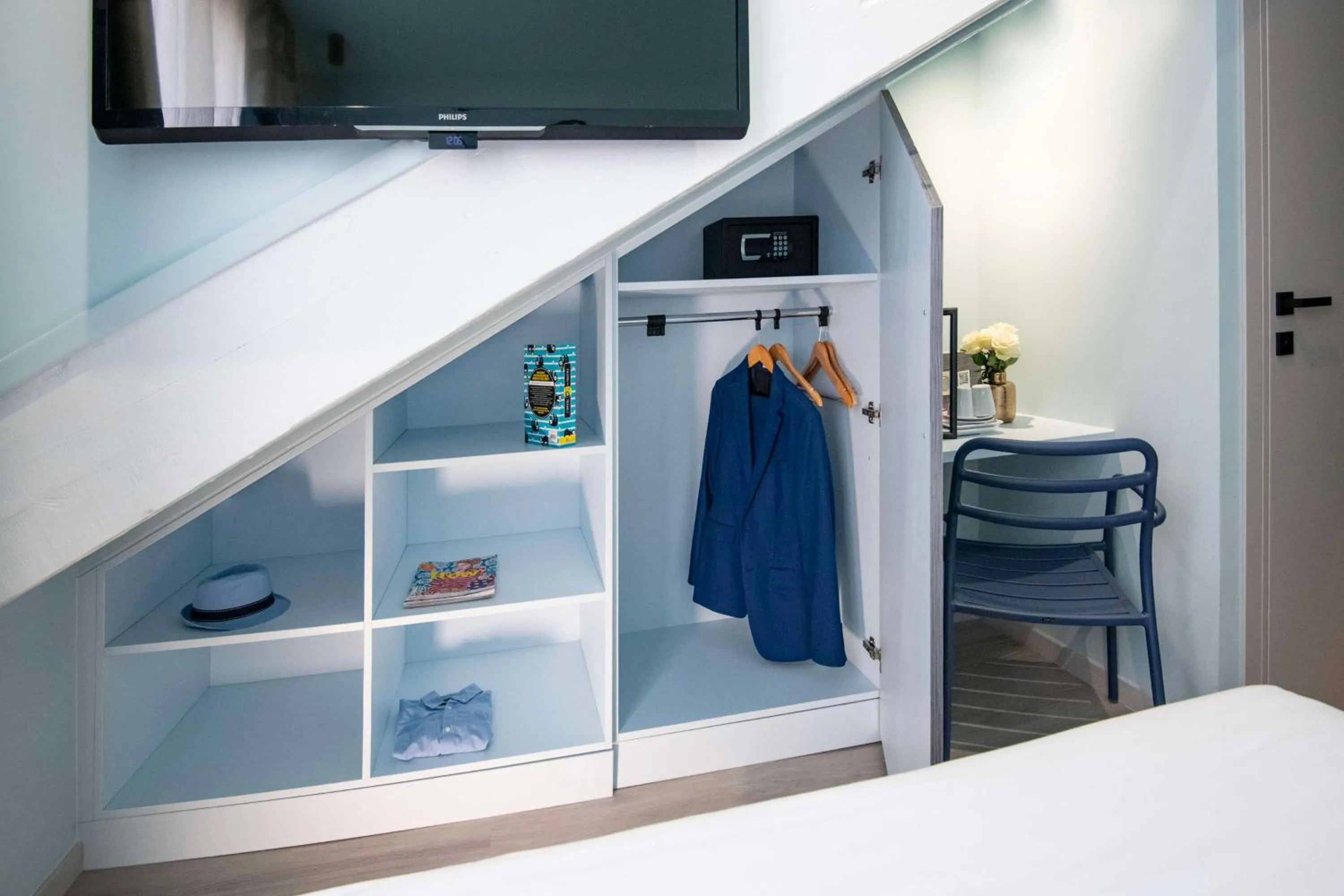 Other, Bed in Best Western Alba