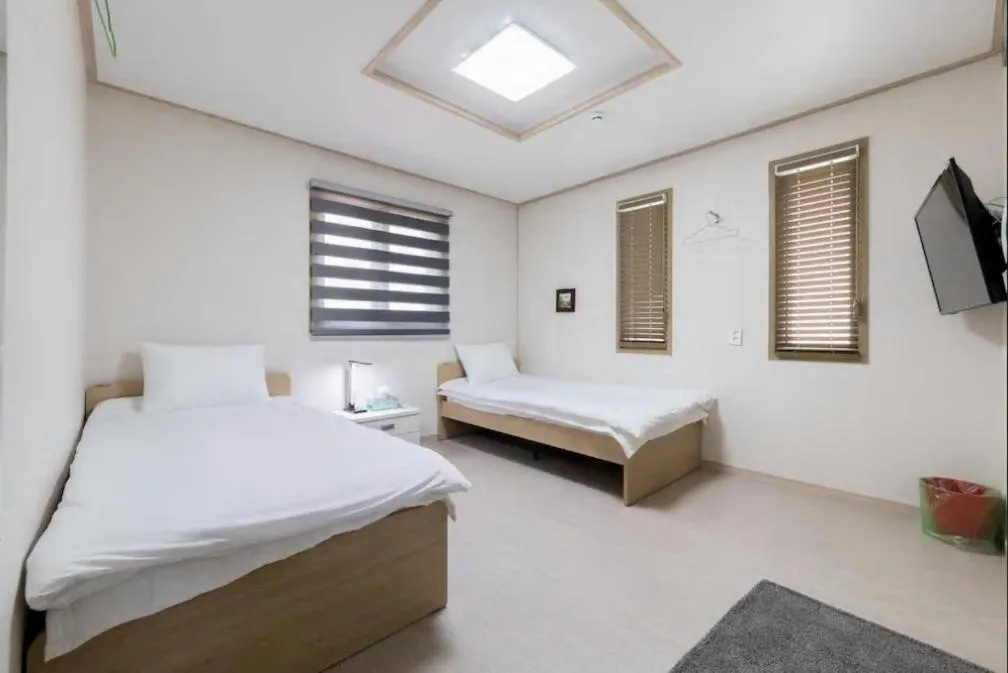 Bed in Hub Guest House