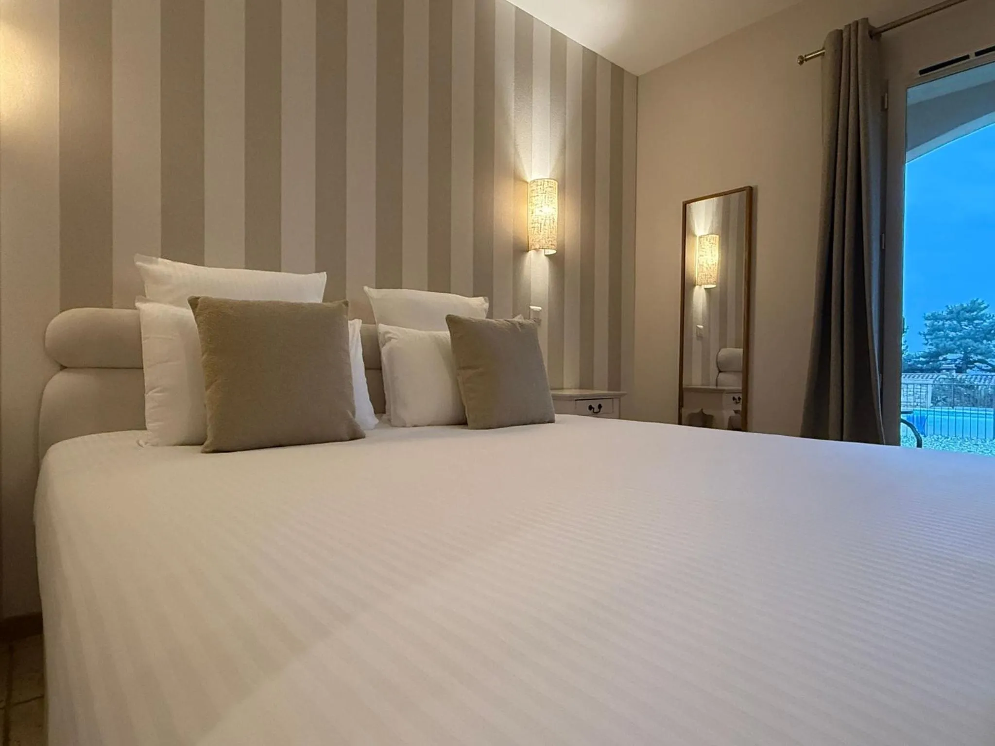 Bed in CÉRÈS - Boutique-Hôtel & Spa