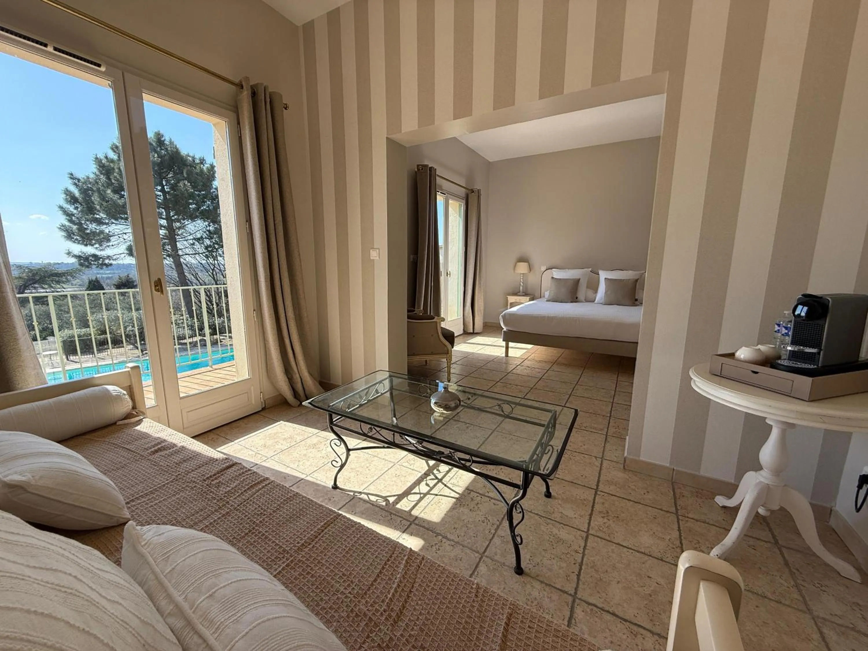 Bed in CÉRÈS - Boutique-Hôtel & Spa