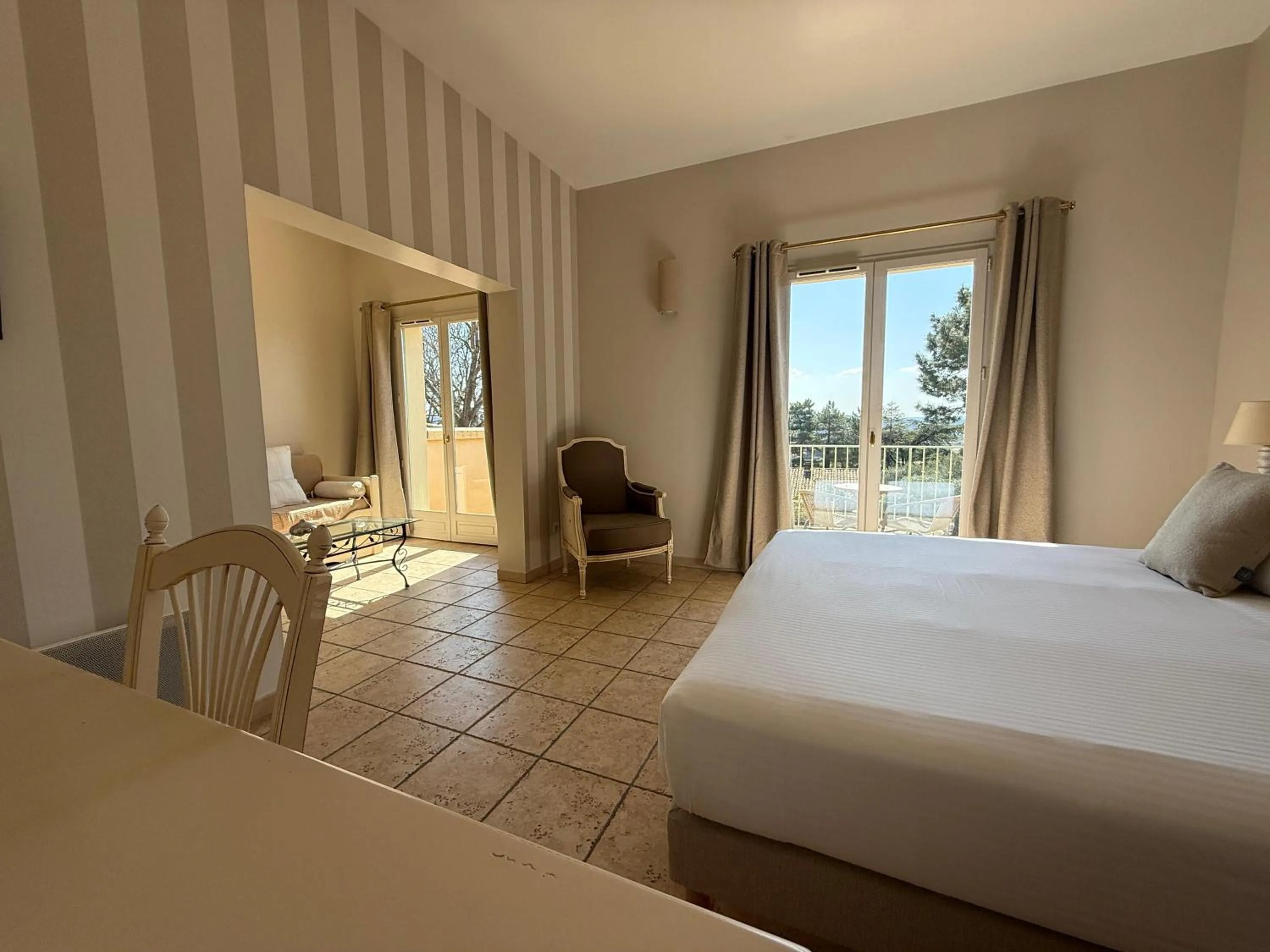 Bed in CÉRÈS - Boutique-Hôtel & Spa