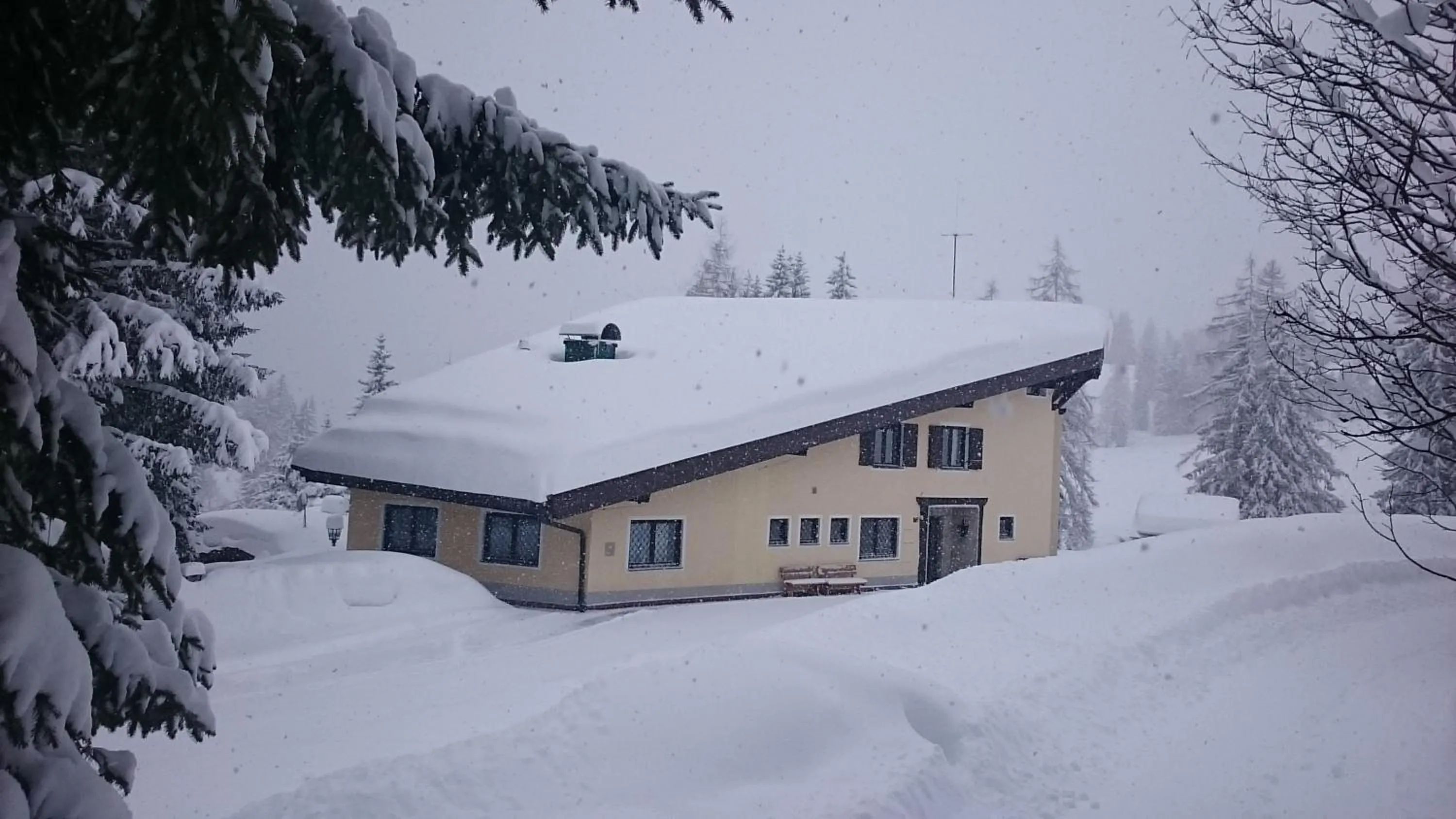 Facade/entrance in Appartmenthaus Hochkönig