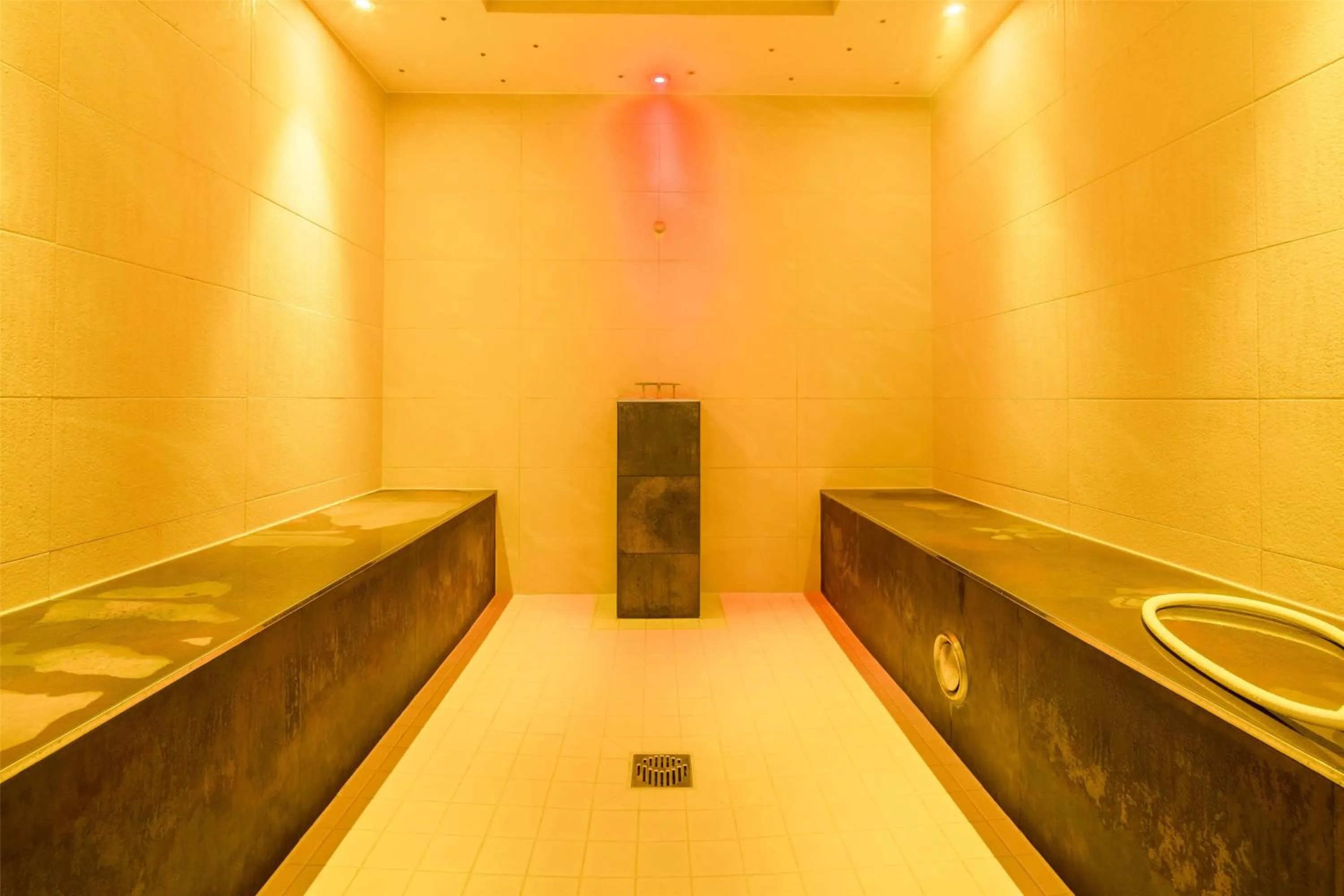 Spa and wellness centre/facilities in Best Western Plus Kurhotel an der Obermaintherme