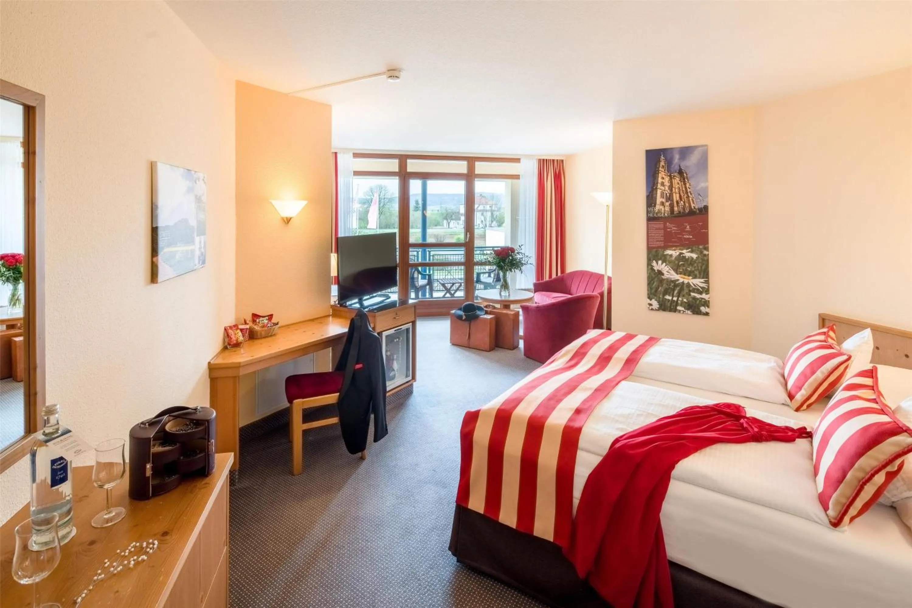 Photo of the whole room, Bed in Best Western Plus Kurhotel an der Obermaintherme