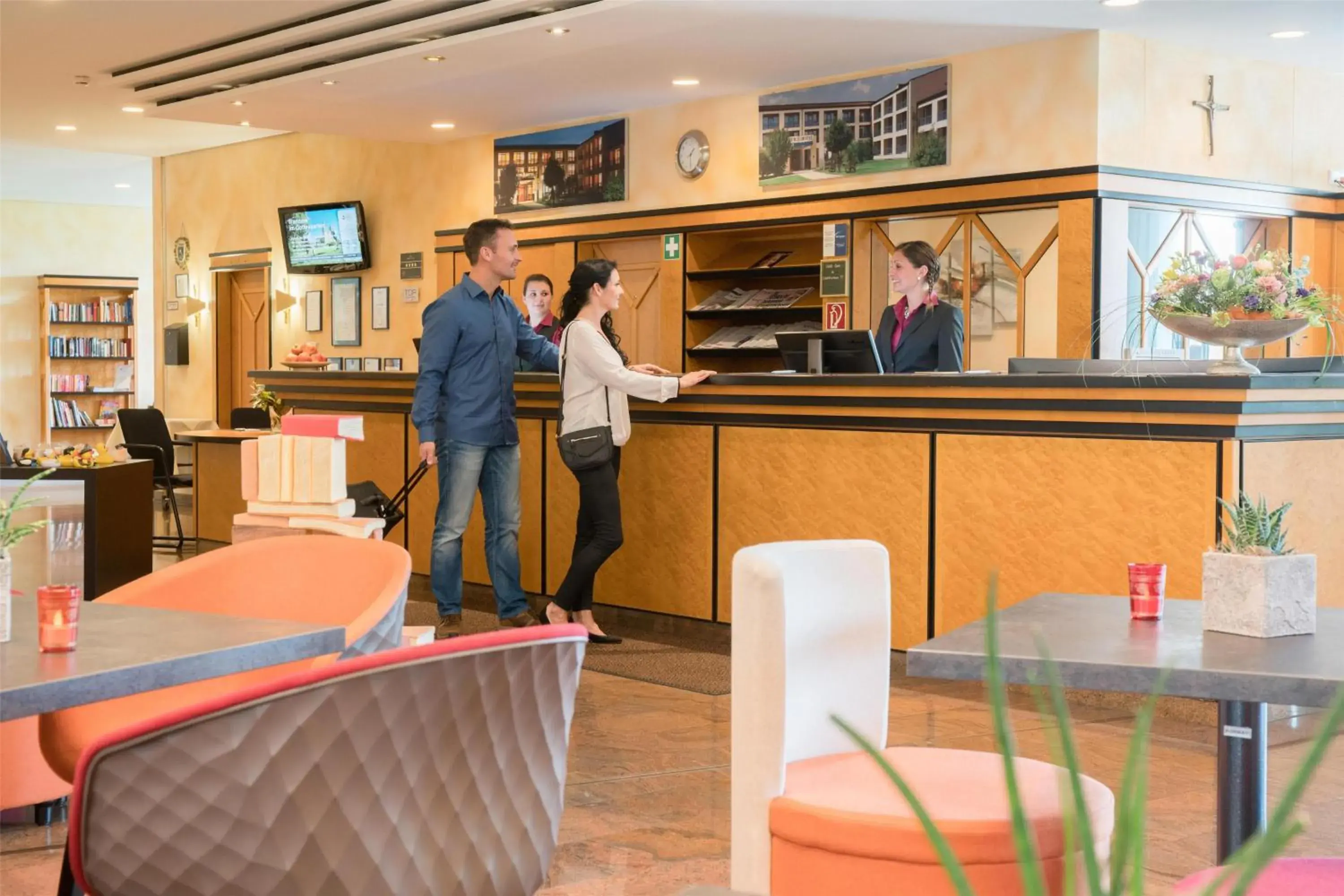 Lobby or reception in Best Western Plus Kurhotel an der Obermaintherme Lobby or reception in Best Western Plus Kurhotel an der Obermaintherme