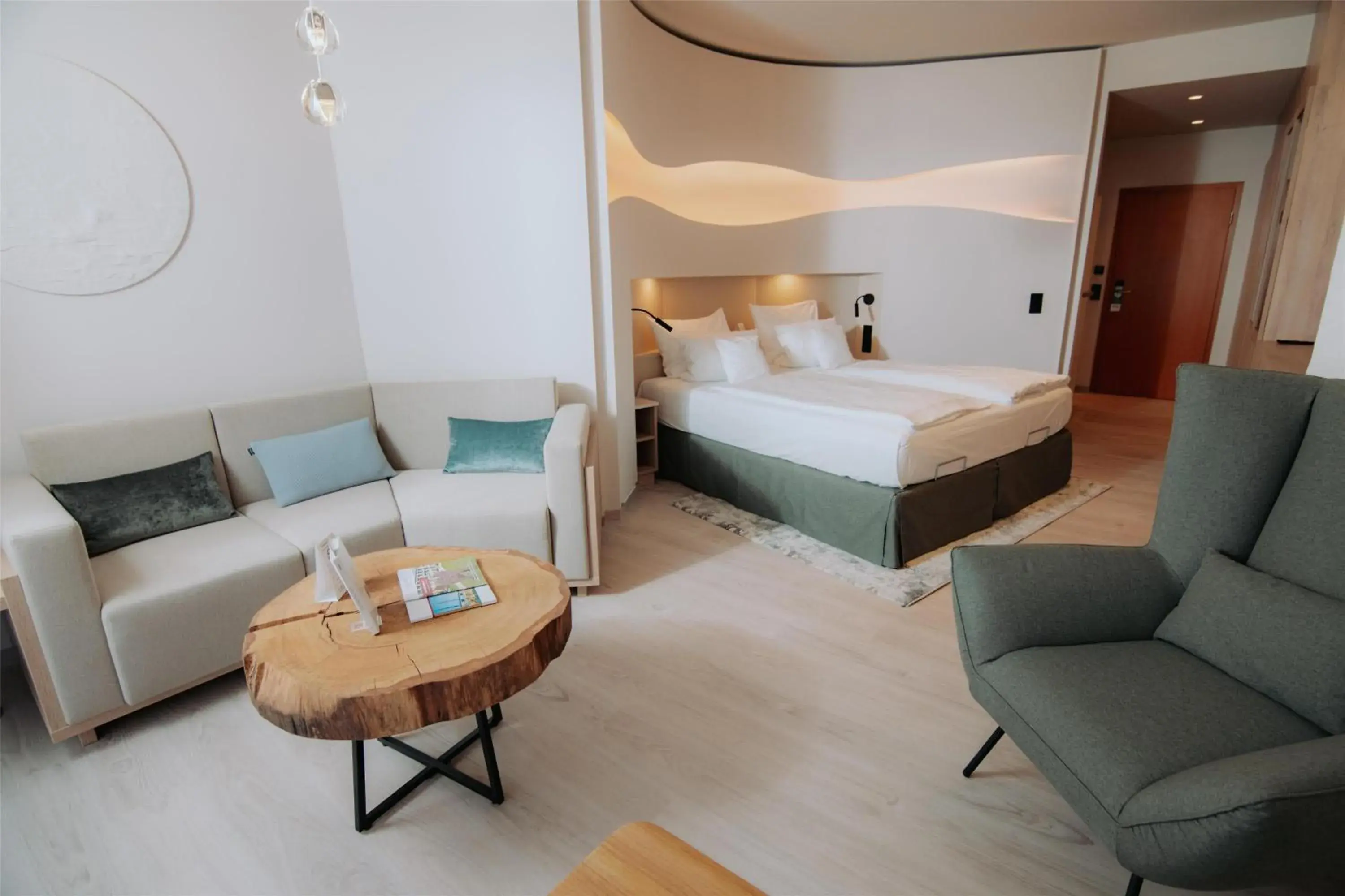 Bedroom, Bed in Best Western Plus Kurhotel an der Obermaintherme Bedroom, Bed in Best Western Plus Kurhotel an der Obermaintherme