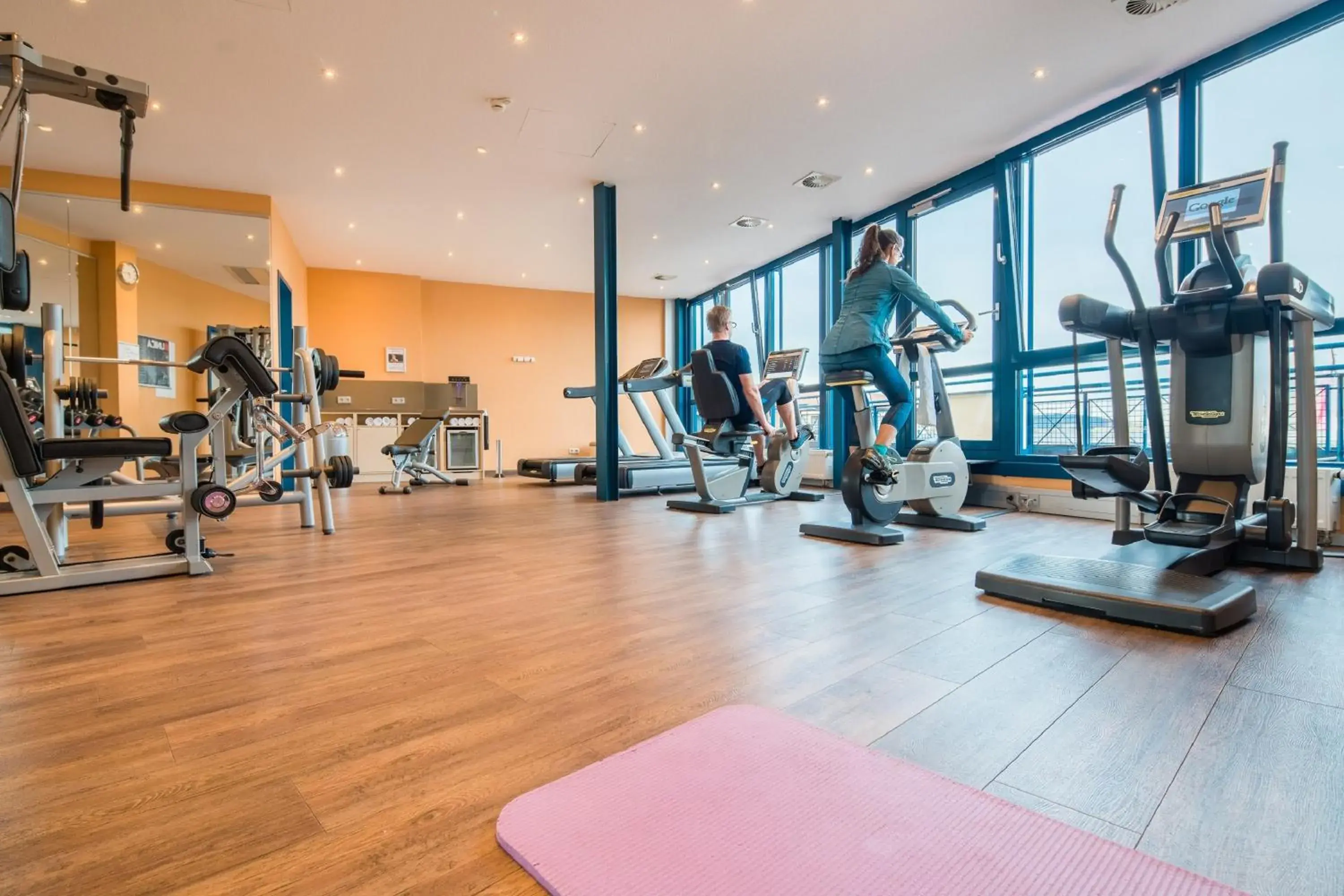Fitness centre/facilities in Best Western Plus Kurhotel an der Obermaintherme Fitness centre/facilities in Best Western Plus Kurhotel an der Obermaintherme