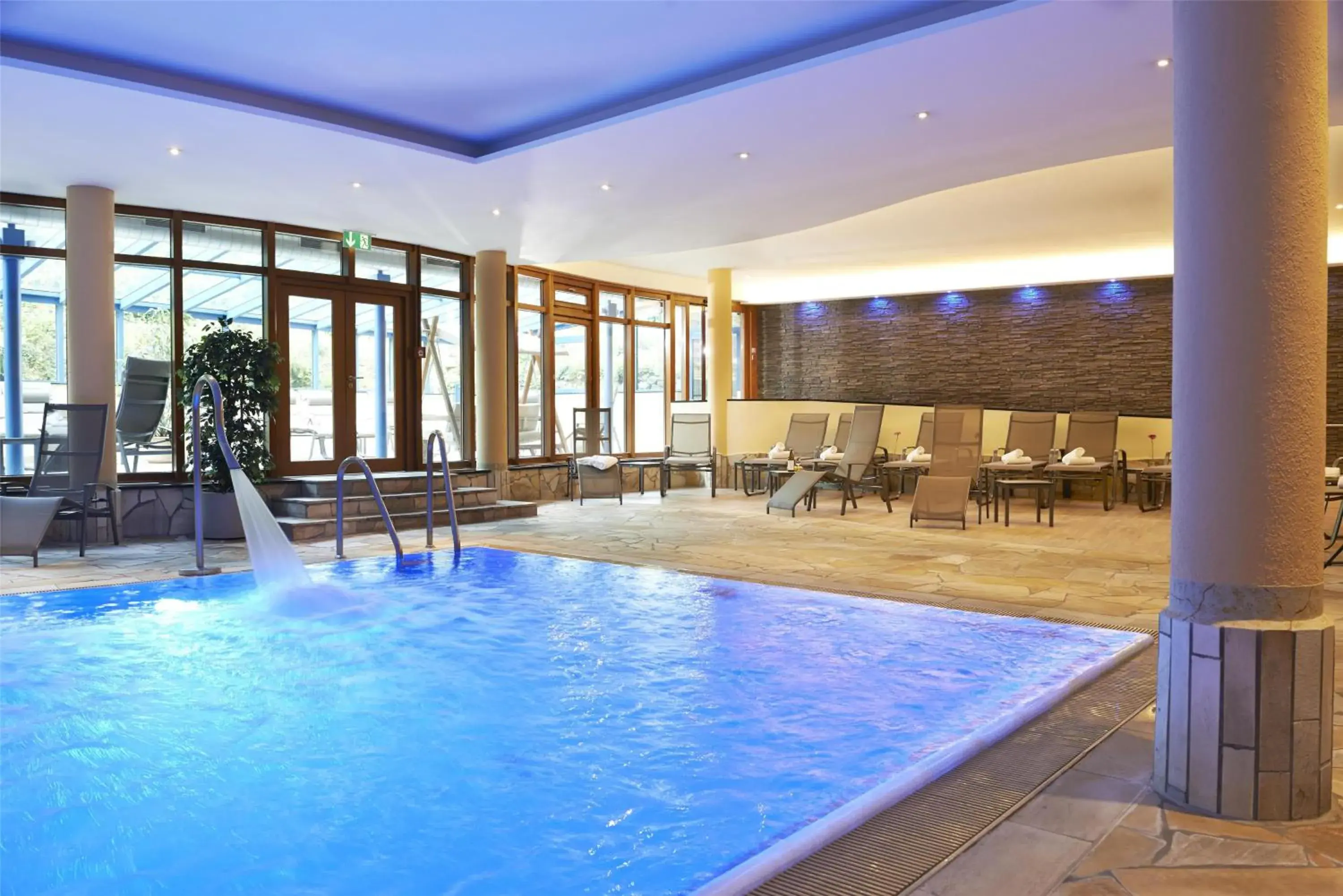 Pool view in Best Western Plus Kurhotel an der Obermaintherme Pool view in Best Western Plus Kurhotel an der Obermaintherme