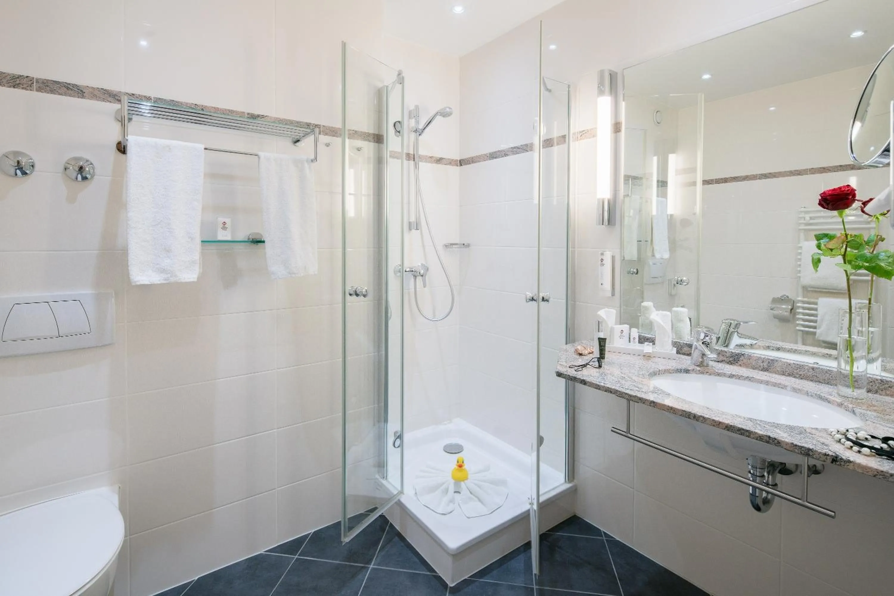 Shower in Best Western Plus Kurhotel an der Obermaintherme