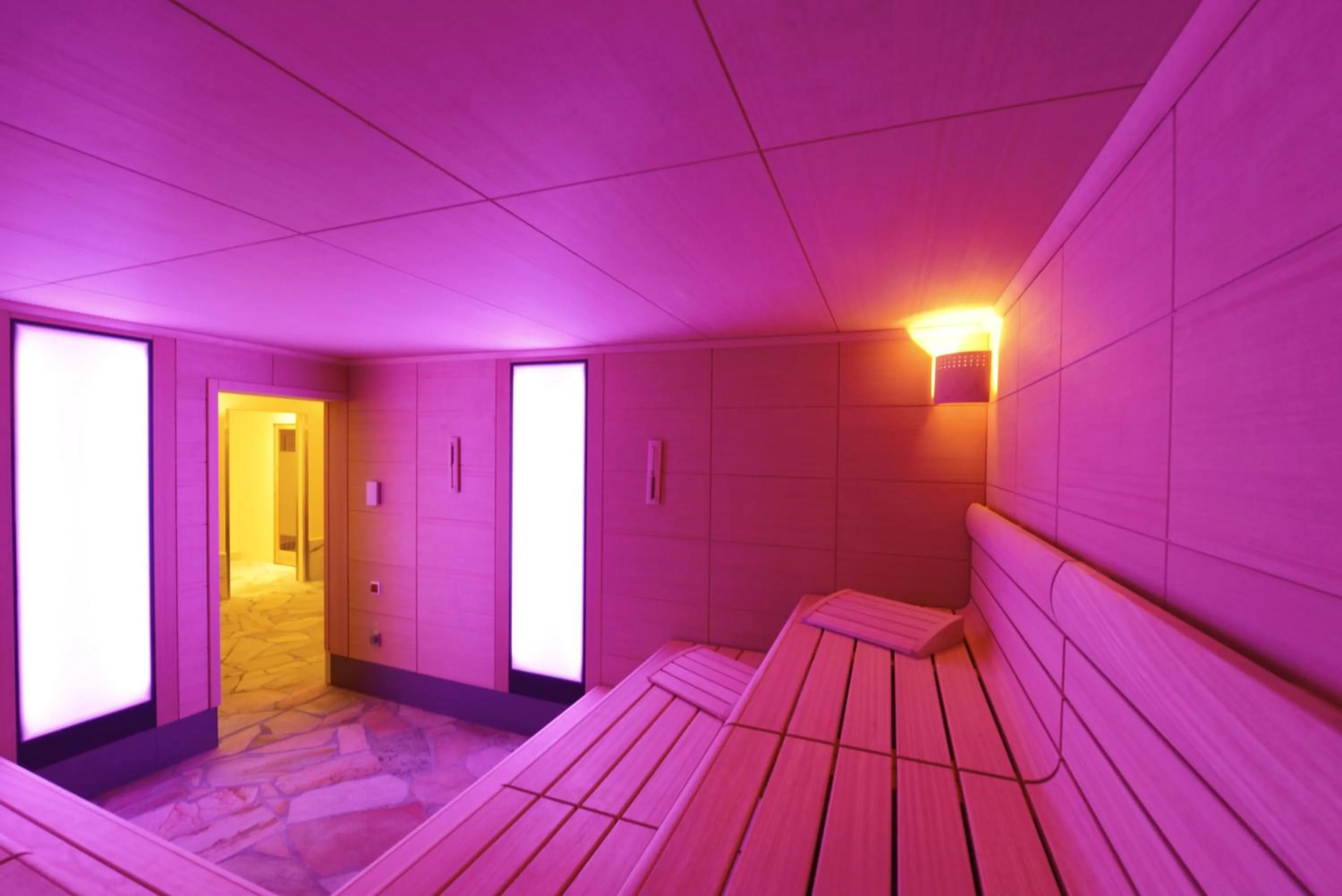 Spa and wellness centre/facilities, Bed in Best Western Plus Kurhotel an der Obermaintherme