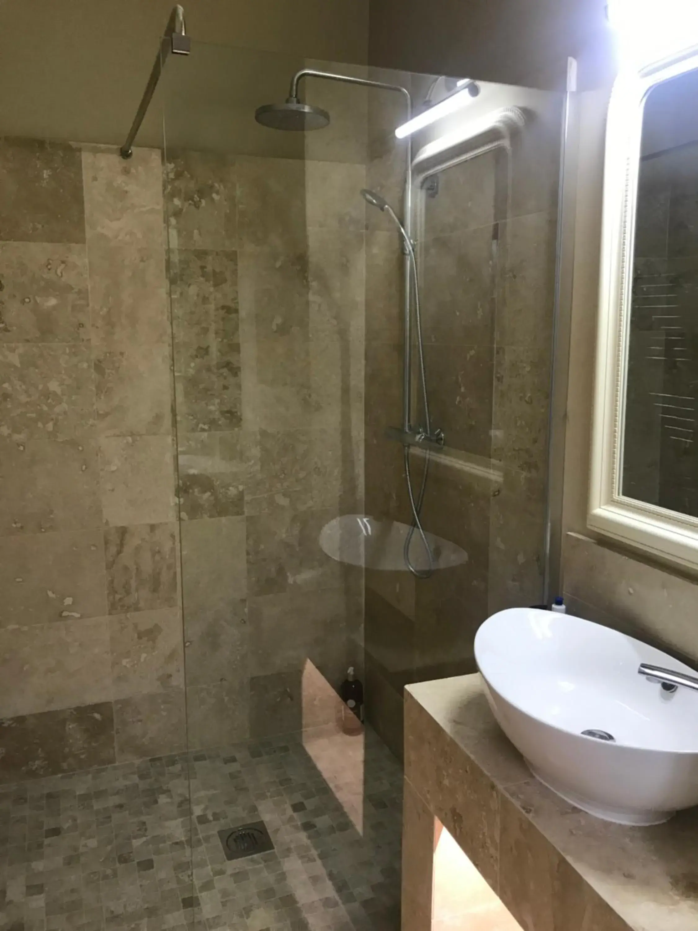 Deluxe Double Room in Hill Farm Bed and Breakfast Deluxe Double Room in Hill Farm Bed and Breakfast