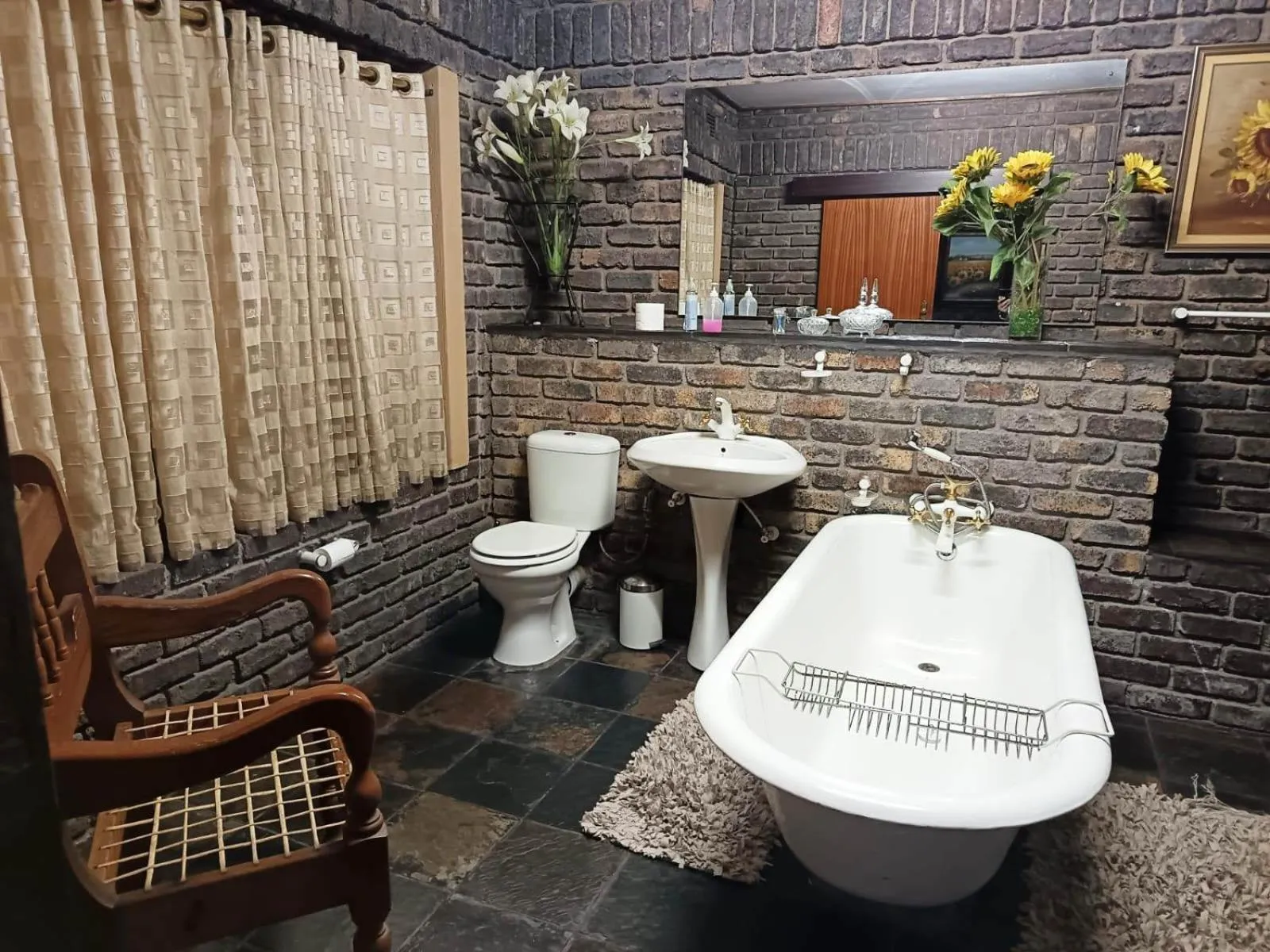 Bath in Royal Game Guest House