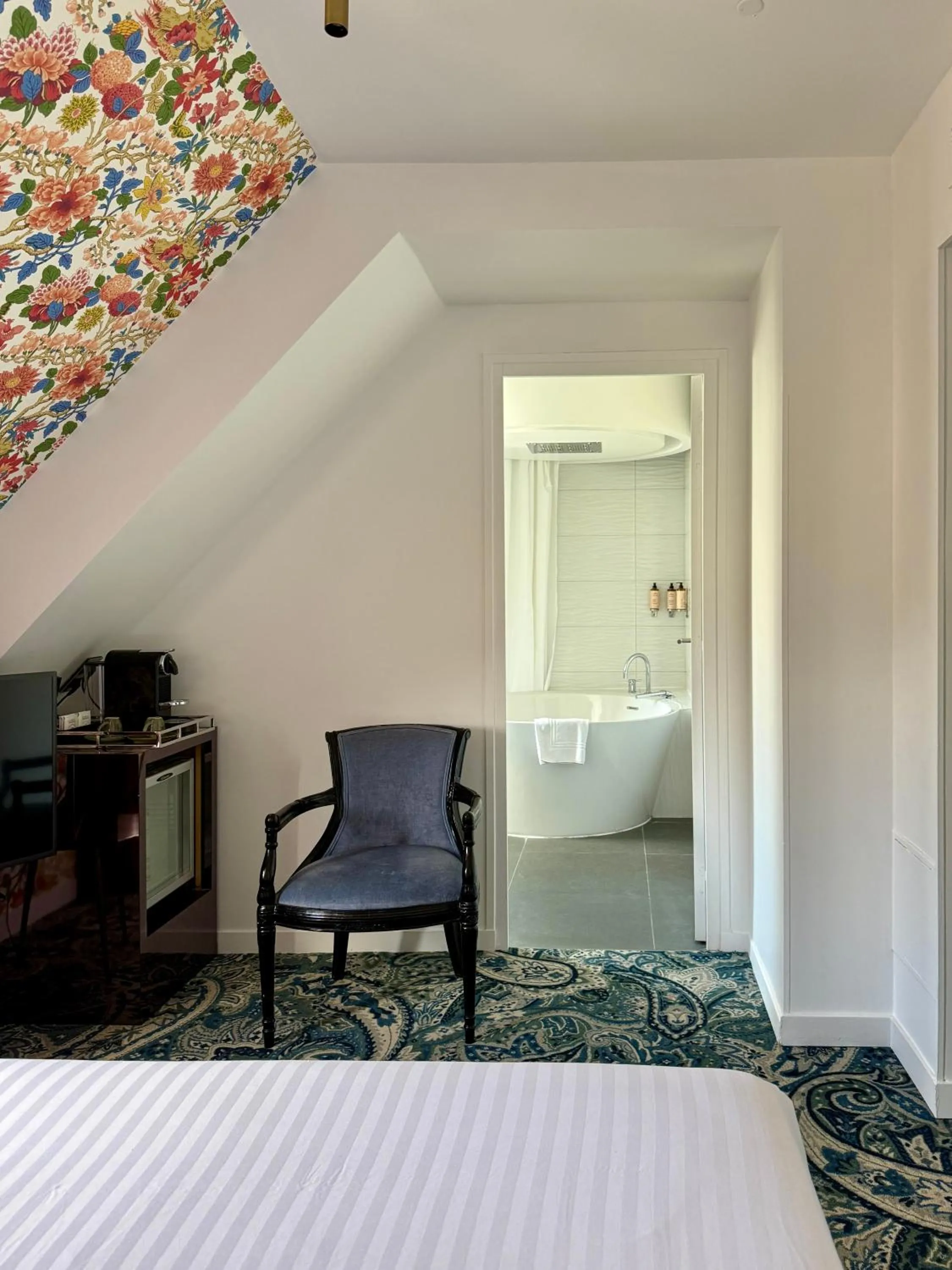 Bedroom, Bed in New Hotel République