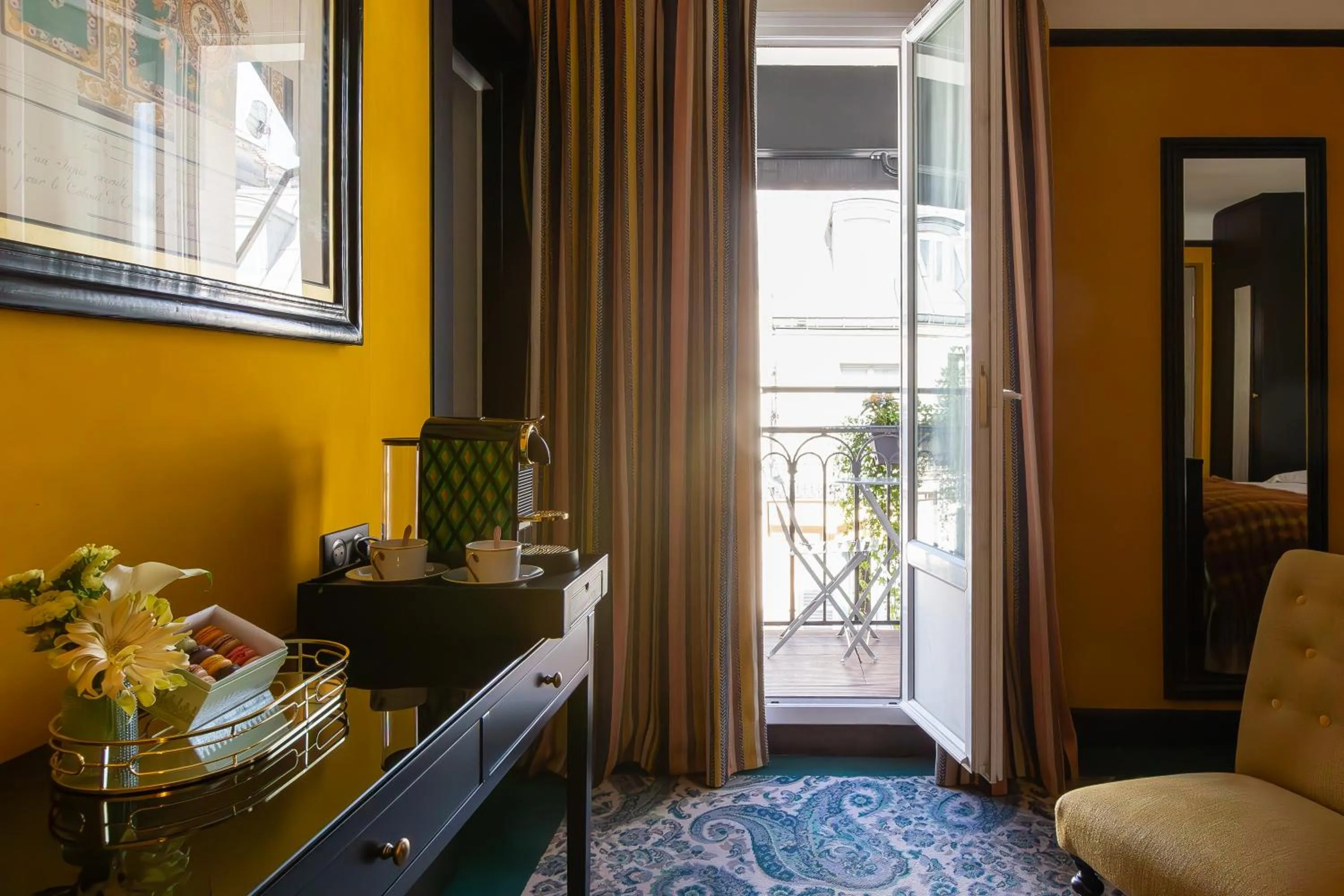 Coffee/tea facilities in Hôtel Gabriel Paris