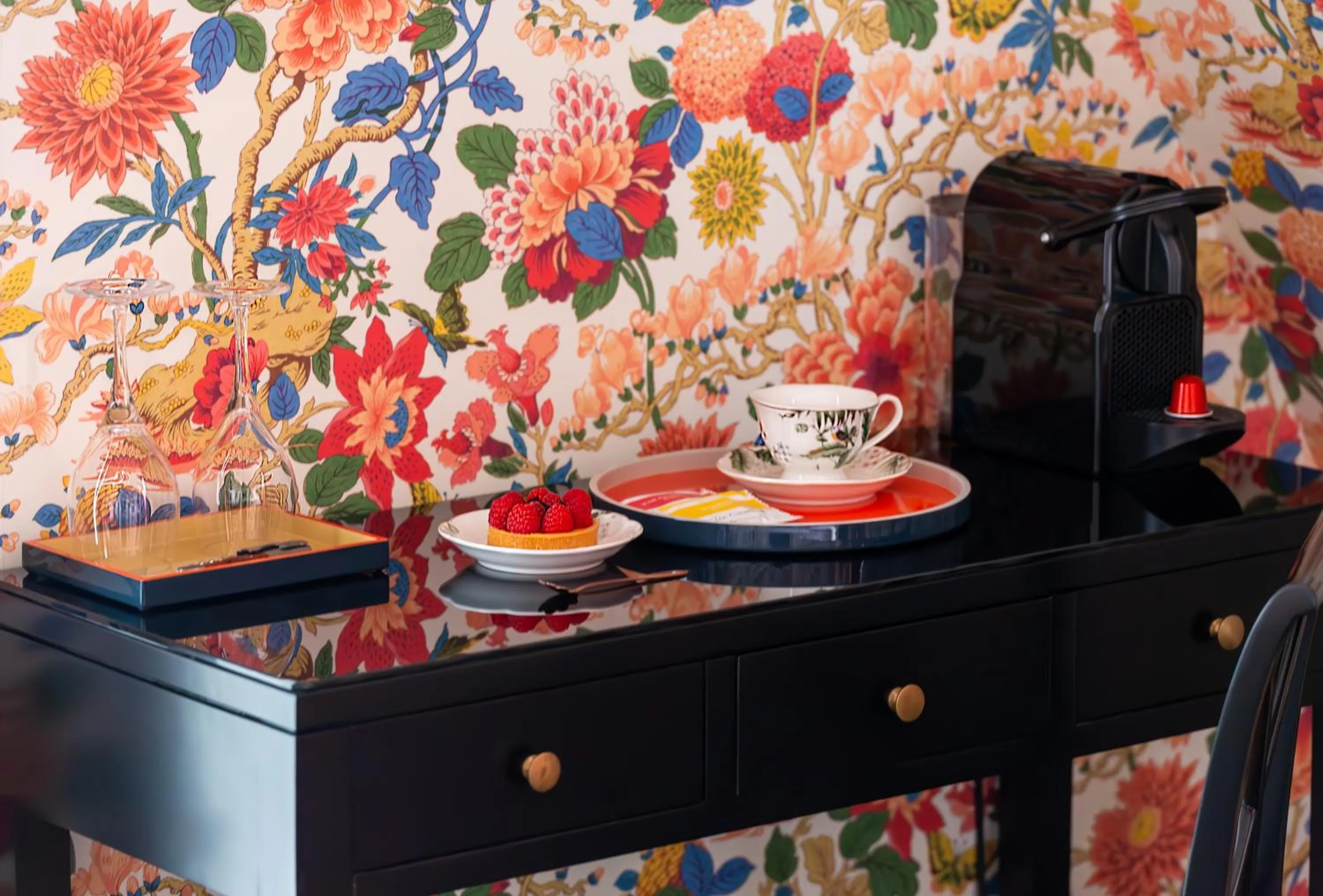 Coffee/tea facilities in Hôtel Gabriel Paris