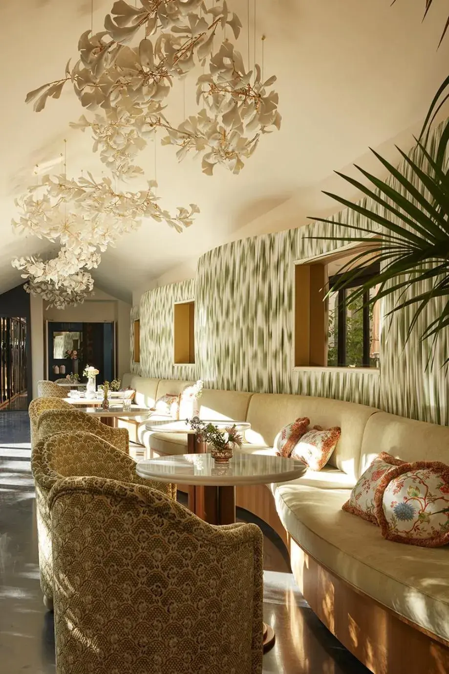 Property building in Le 5 Particulier Property building in Le 5 Particulier