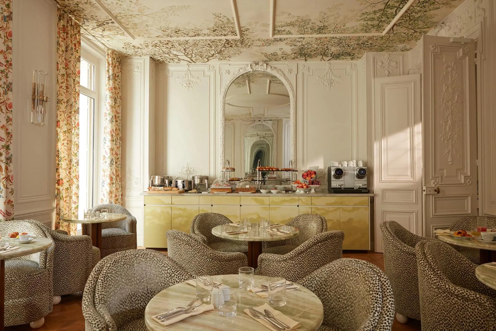 Restaurant/places to eat in Le 5 Particulier