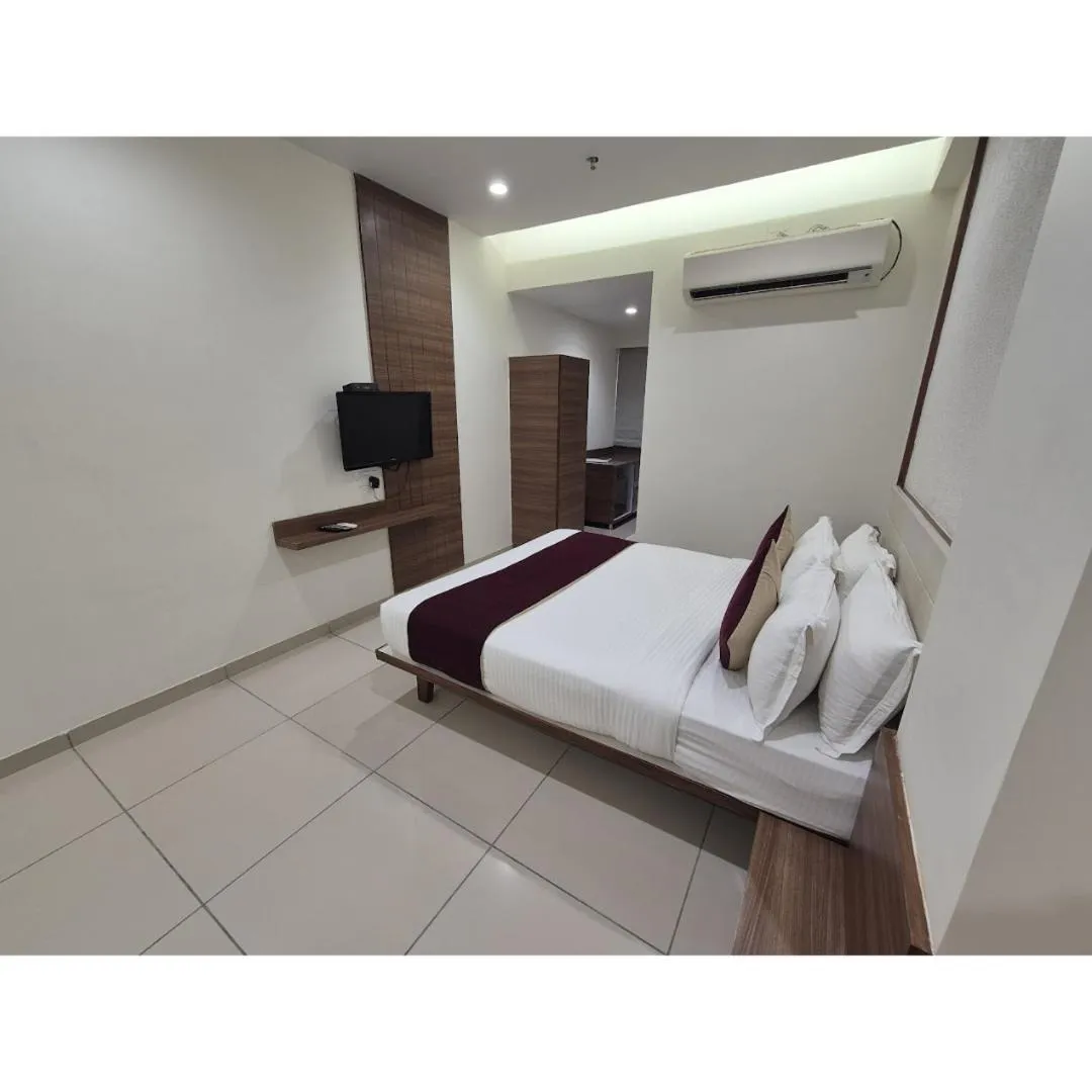 Bed in Hotel Ashray Inn Express