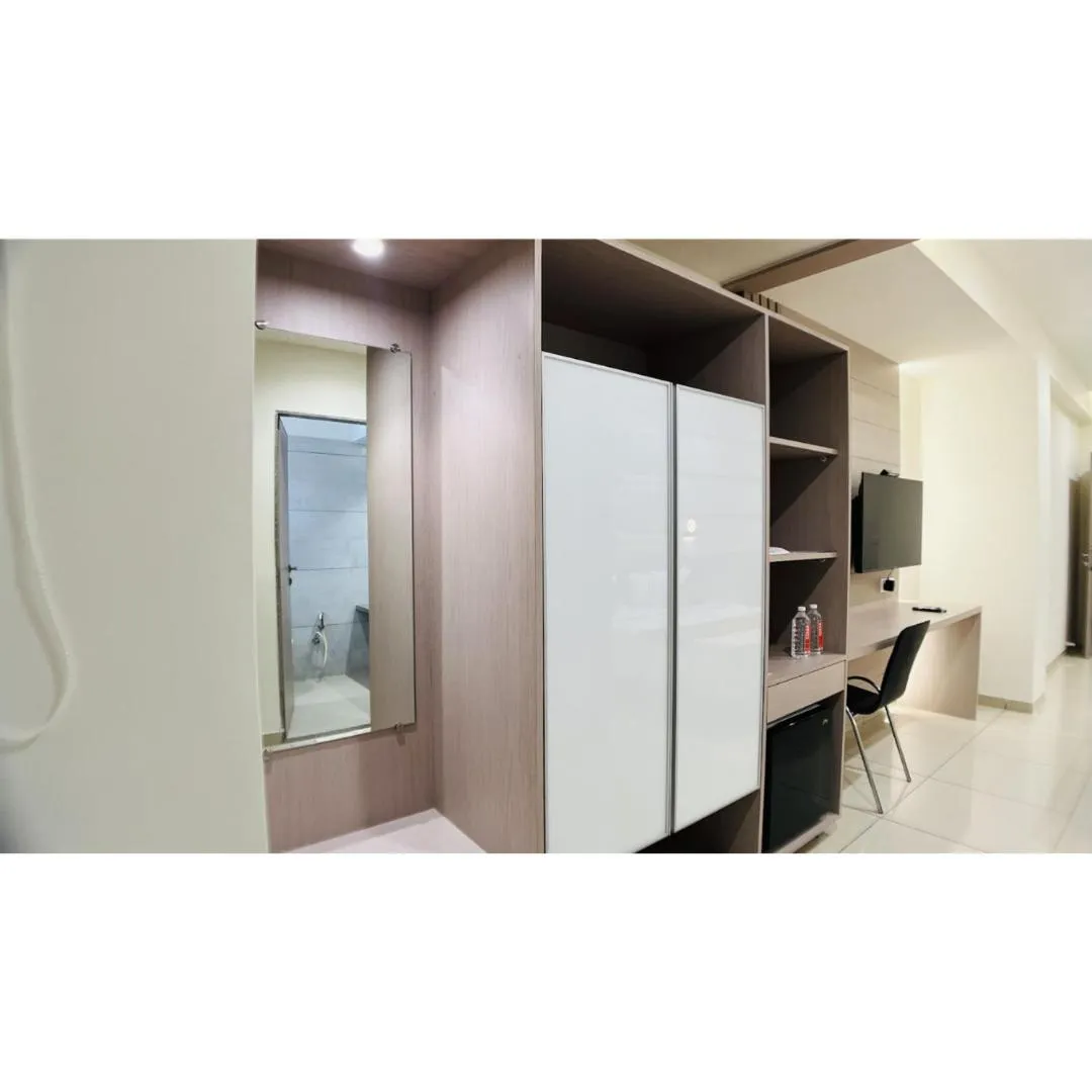 Hotel Ashray Inn Express