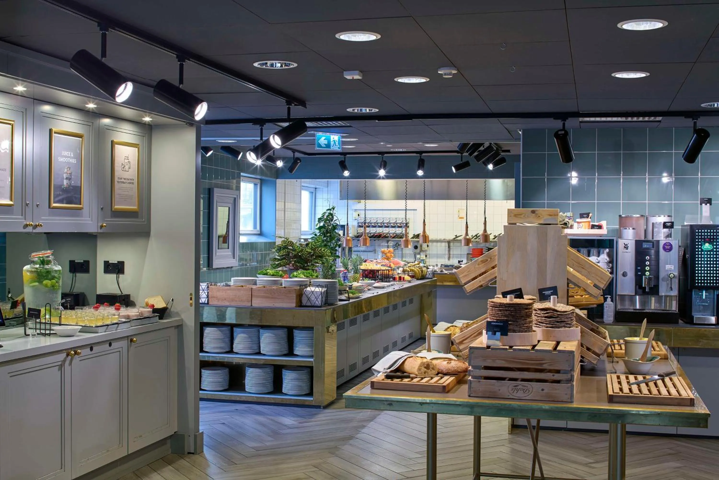 Breakfast in Scandic Rubinen