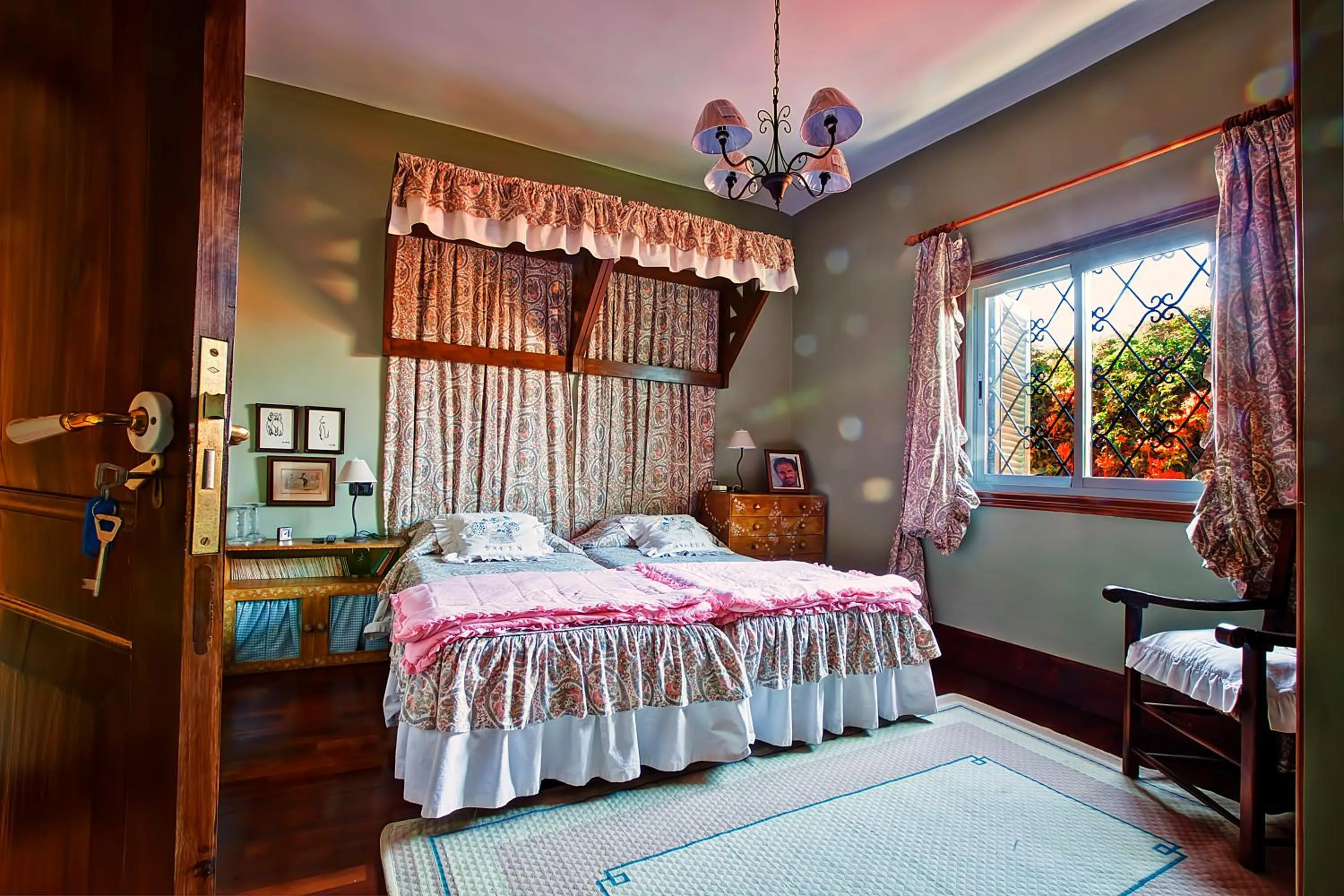 Decorative detail, Bed in Luxury Villa Golf Tenerife