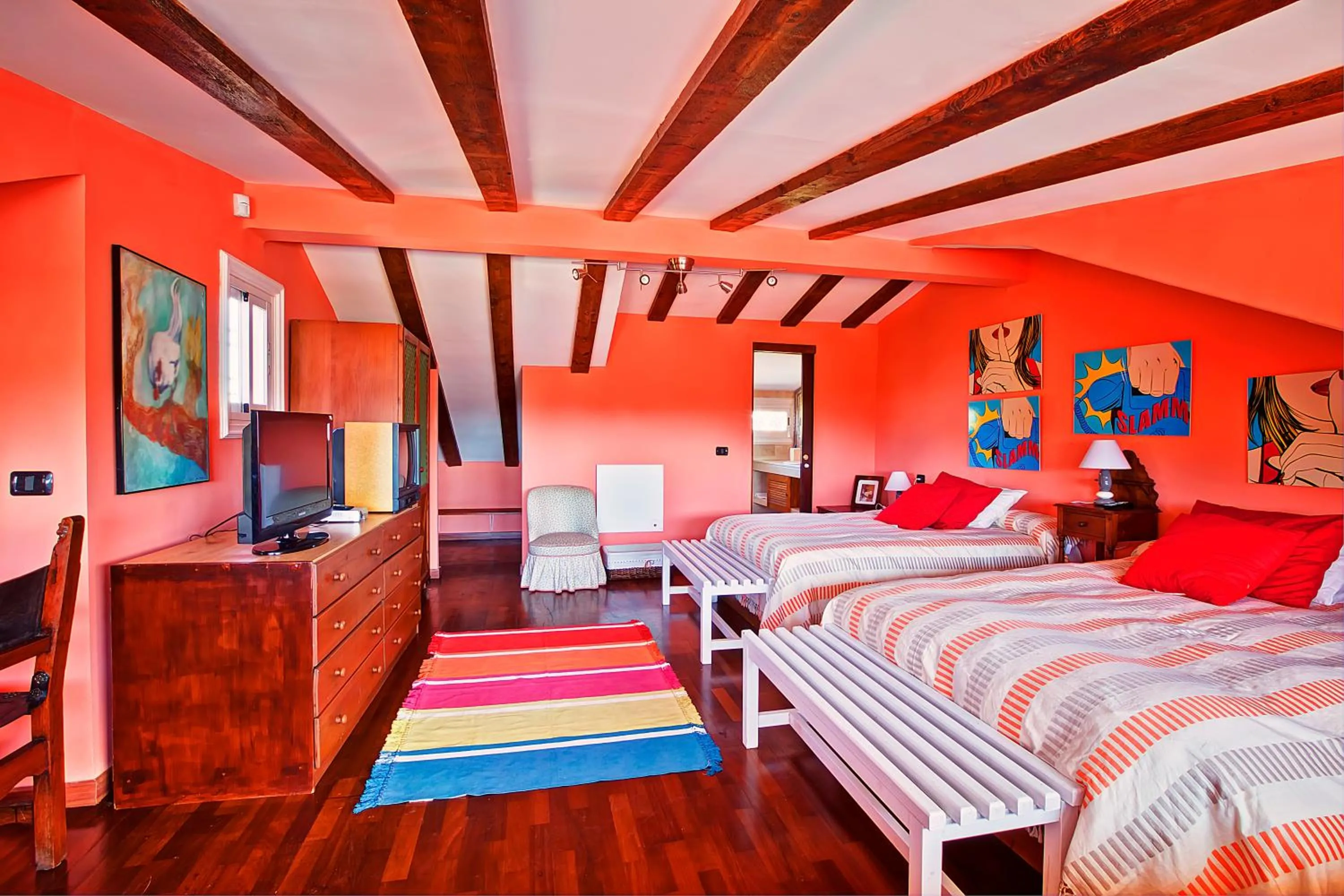 Decorative detail, Bed in Luxury Villa Golf Tenerife