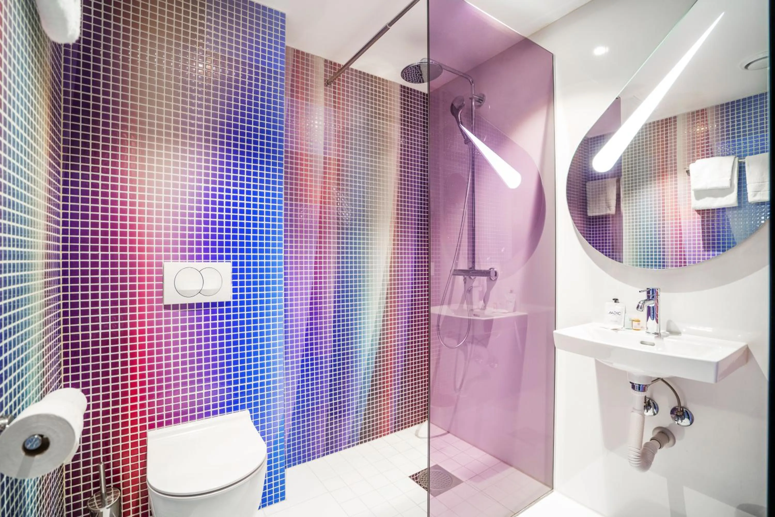 Shower in Magic Hotel & Apartments Kløverhuset