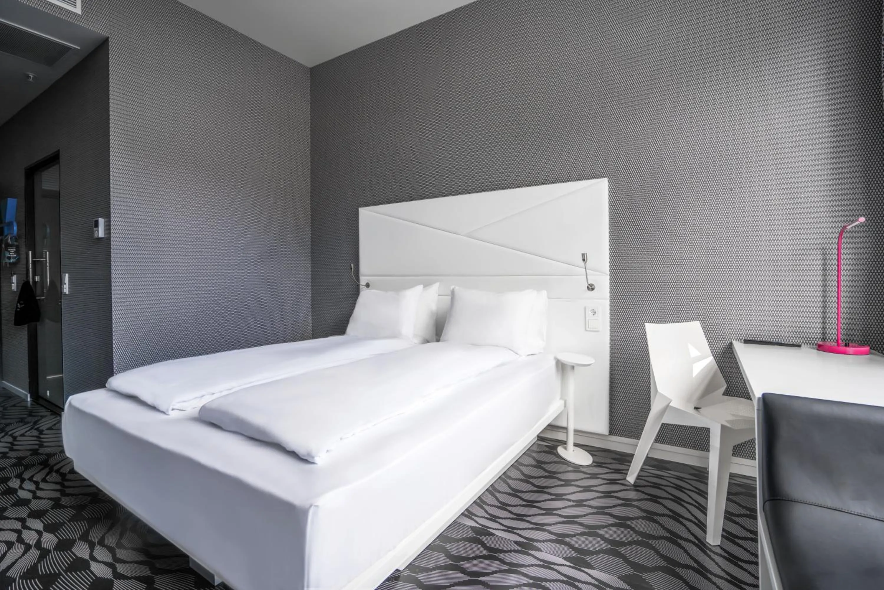 Photo of the whole room, Bed in Magic Hotel & Apartments Kløverhuset