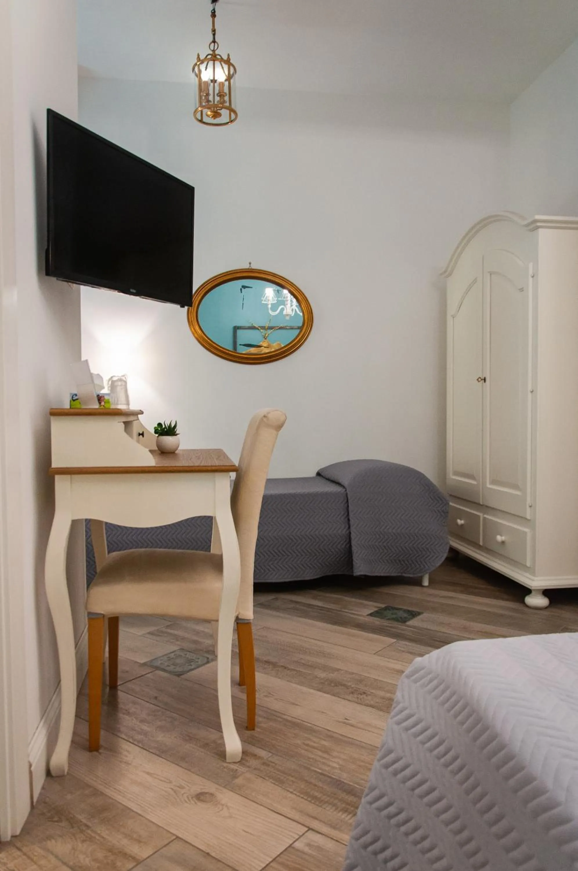 TV and multimedia in Real Giardinetto a Toledo