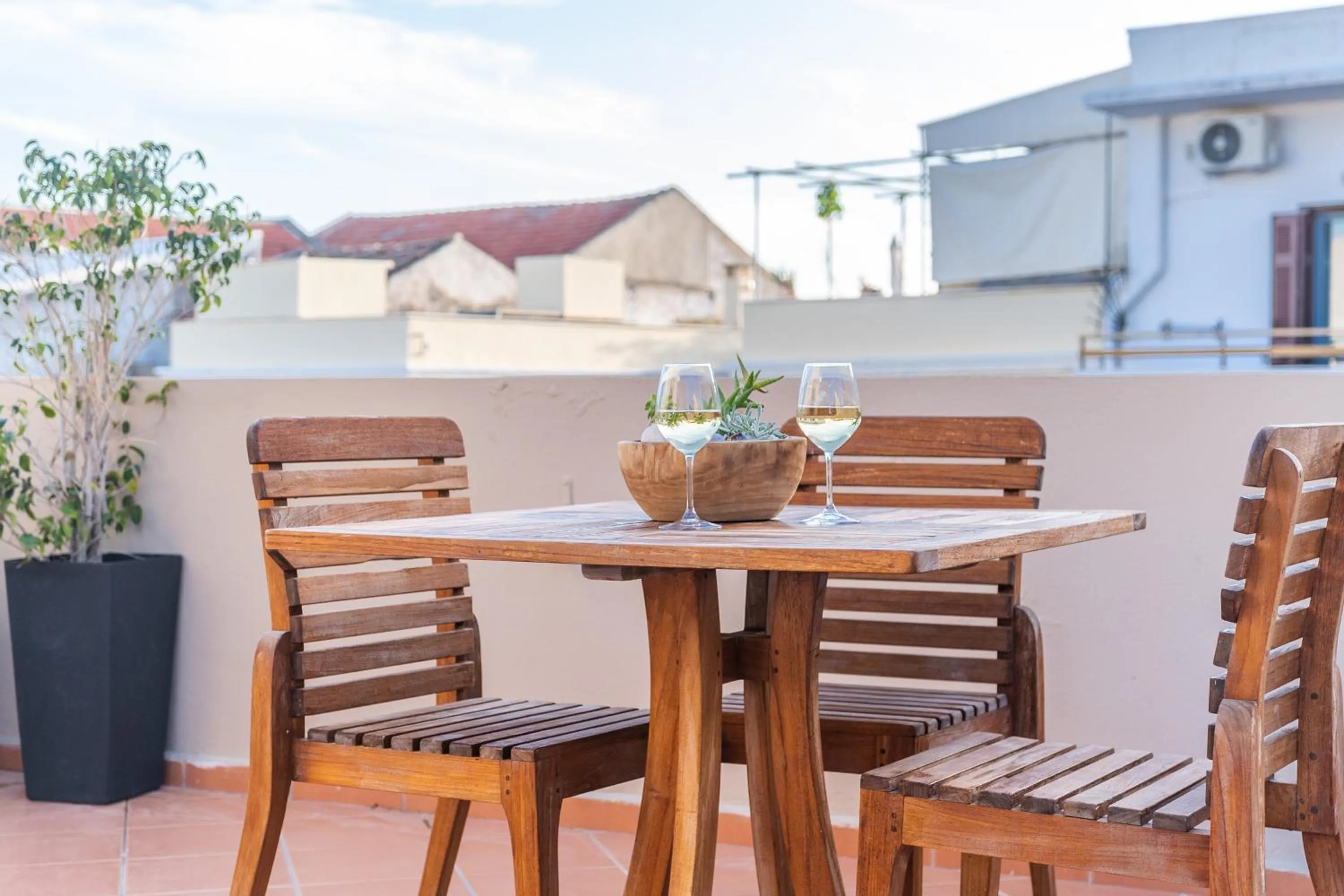 Patio in Lithinon Luxury Suites with Free Parking