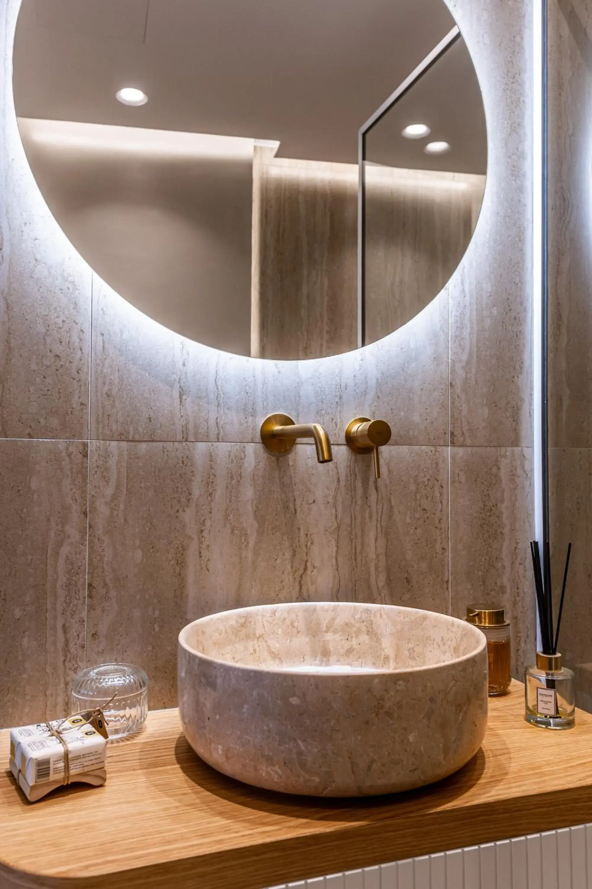 Junior Suite with Private Terrace in Lithinon Luxury Suites with Free Parking Junior Suite with Private Terrace in Lithinon Luxury Suites with Free Parking