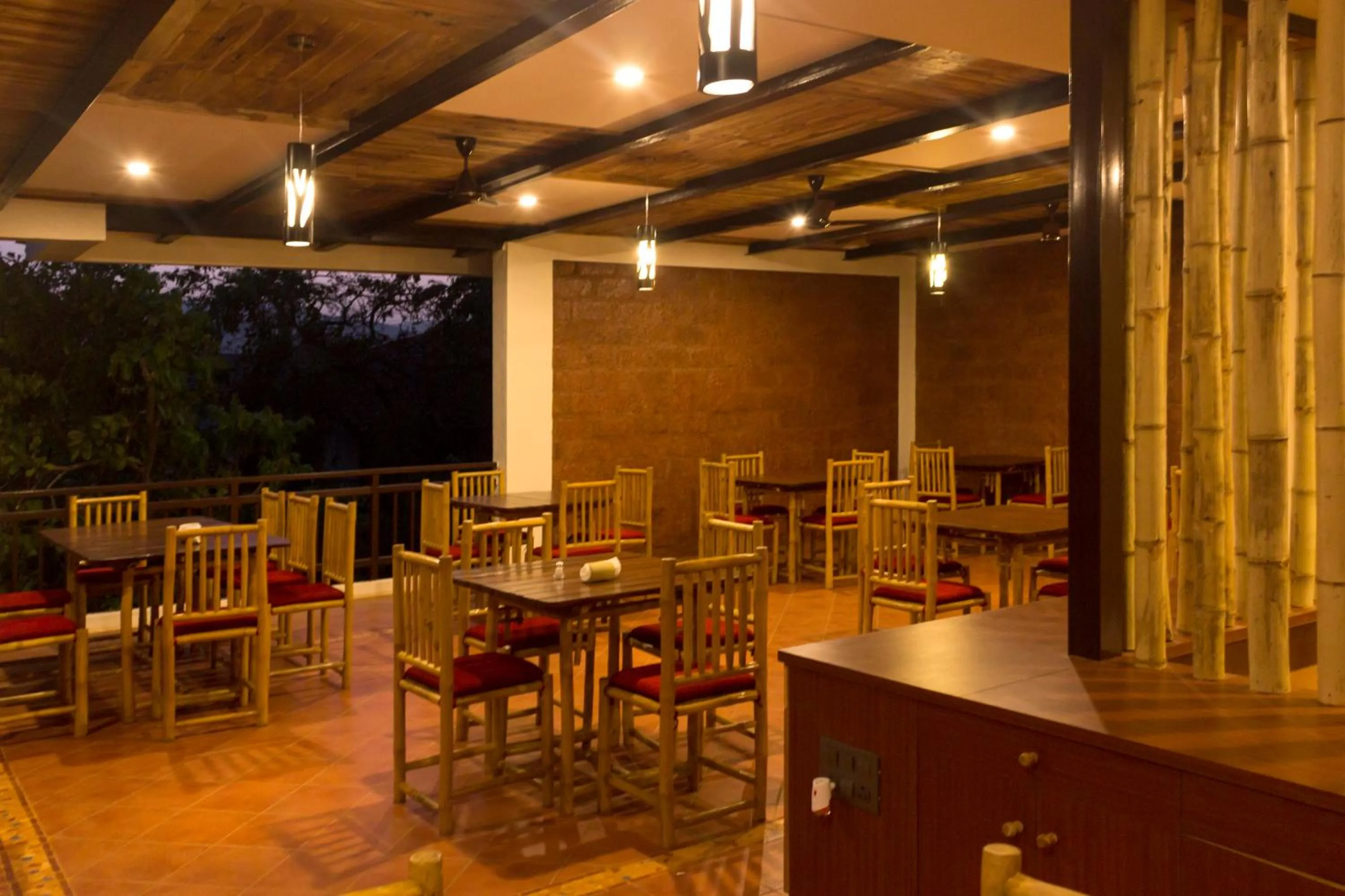 Restaurant/places to eat in Forest Escapes Koyna