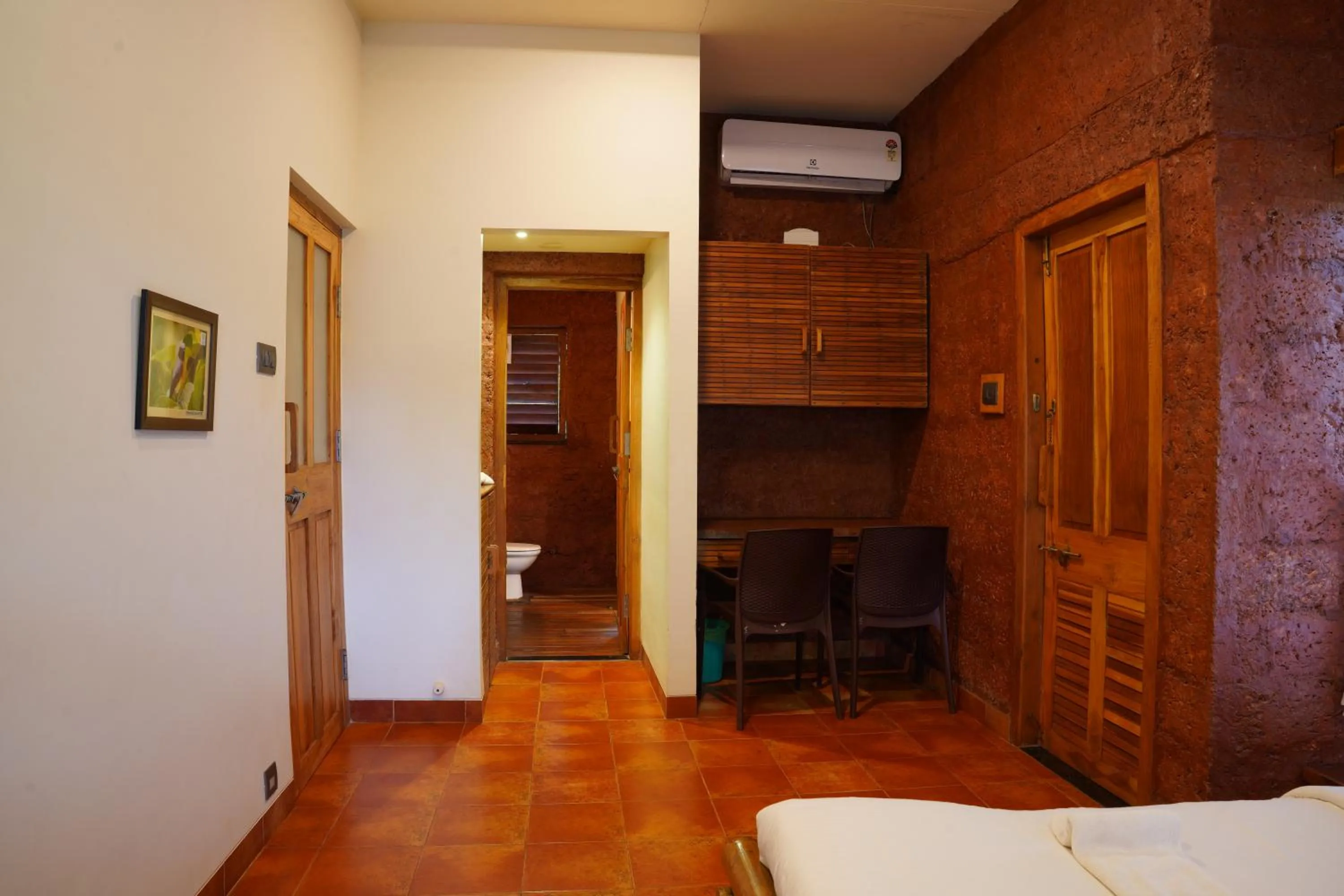 Seating area, Bed in Forest Escapes Koyna