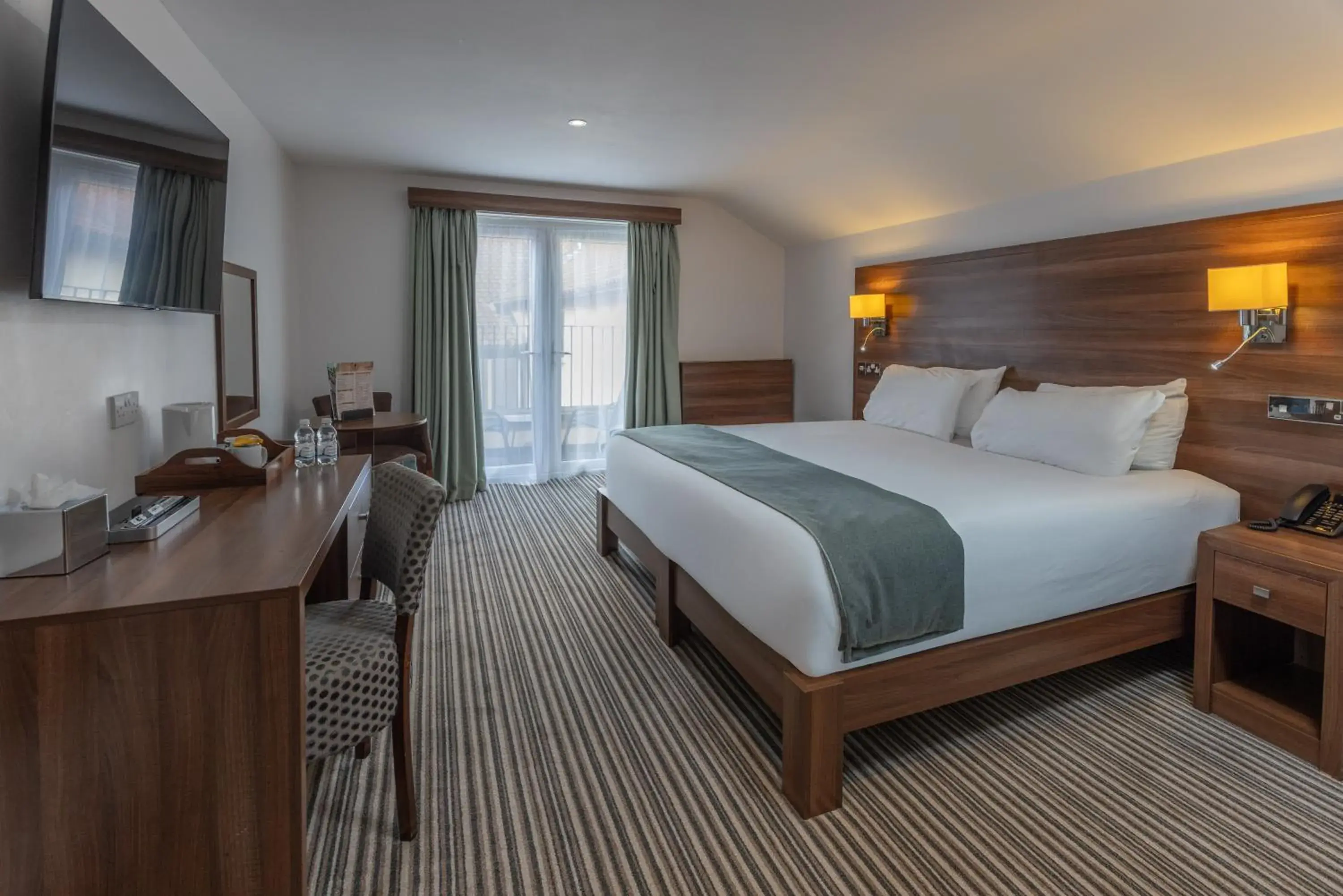 Bathroom, Bed in Best Western Brome Grange Hotel Bathroom, Bed in Best Western Brome Grange Hotel