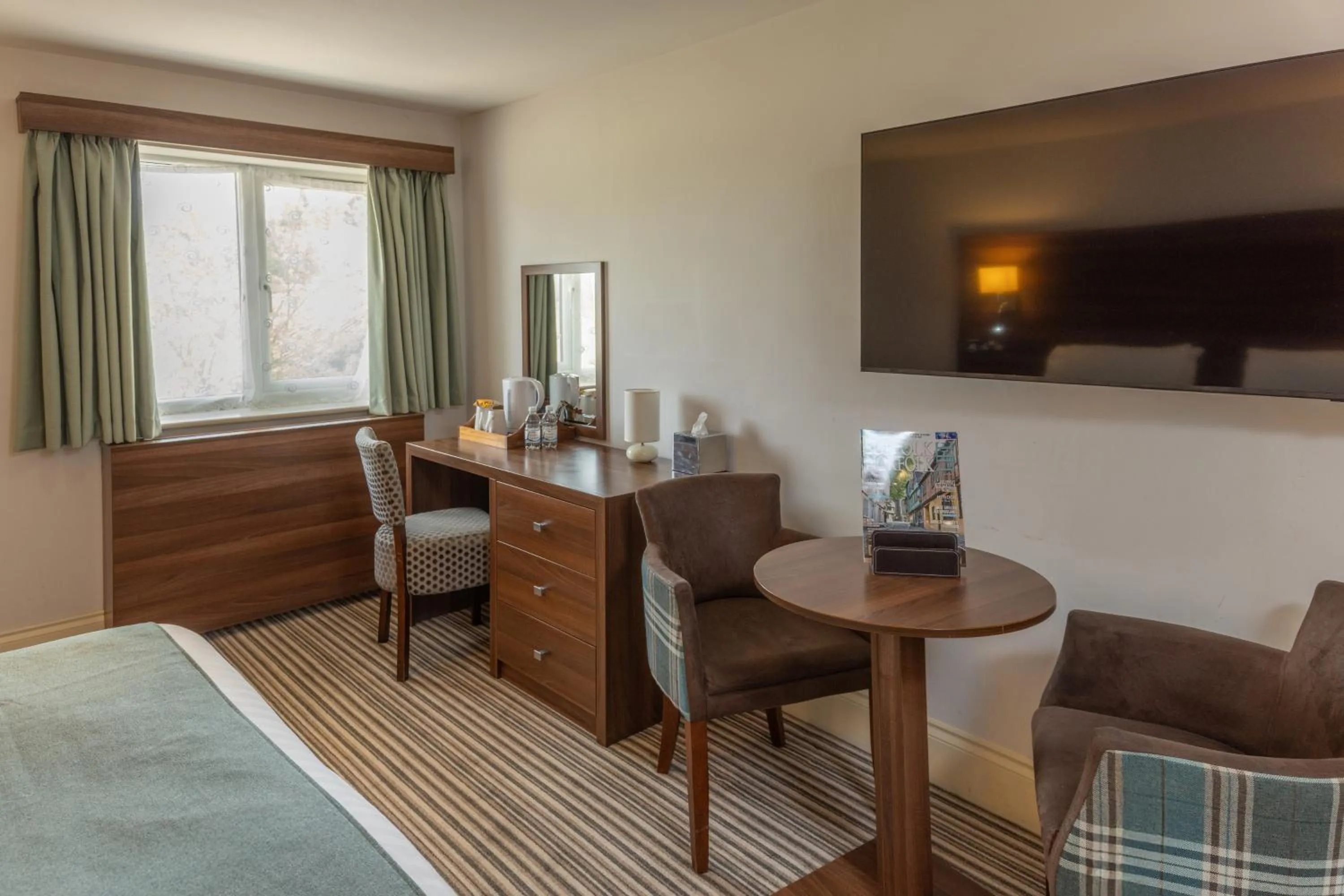 TV and multimedia, Bed in Best Western Brome Grange Hotel