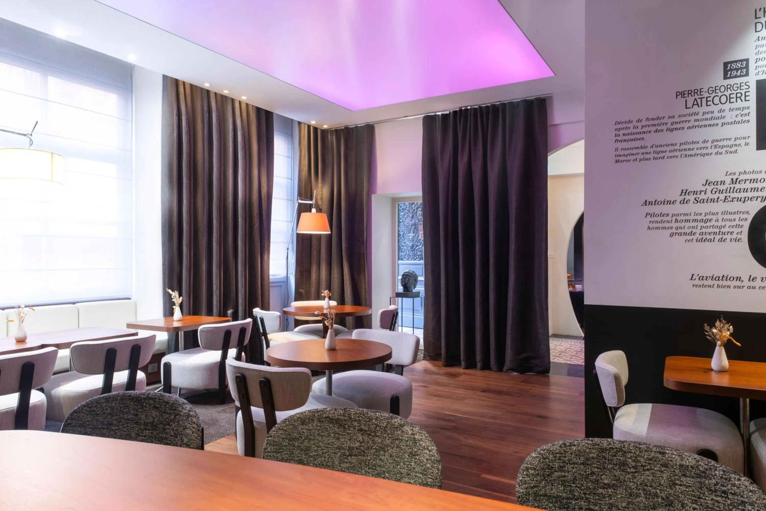 Lobby or reception in Le Grand Balcon Hotel