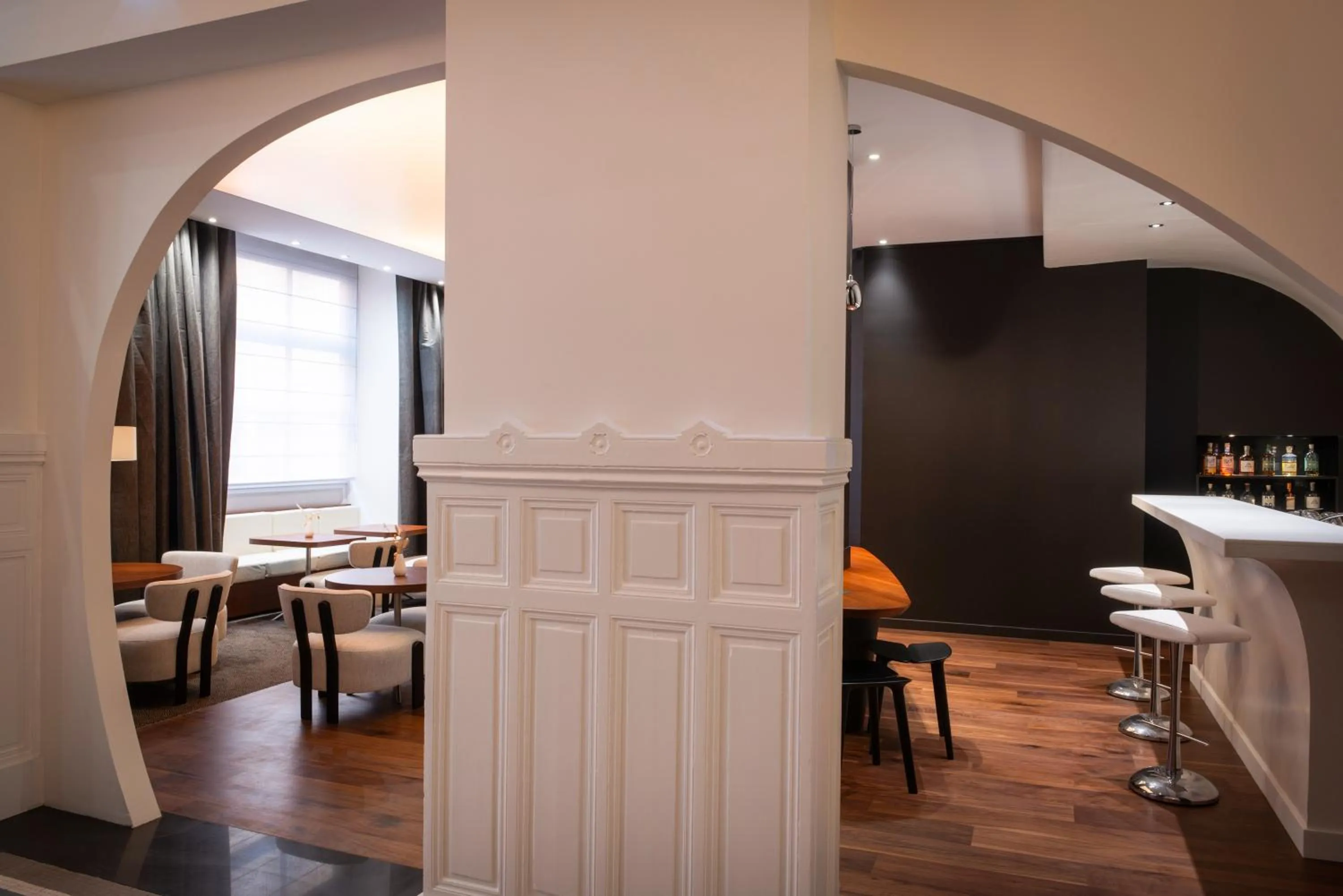 Lobby or reception in Le Grand Balcon Hotel