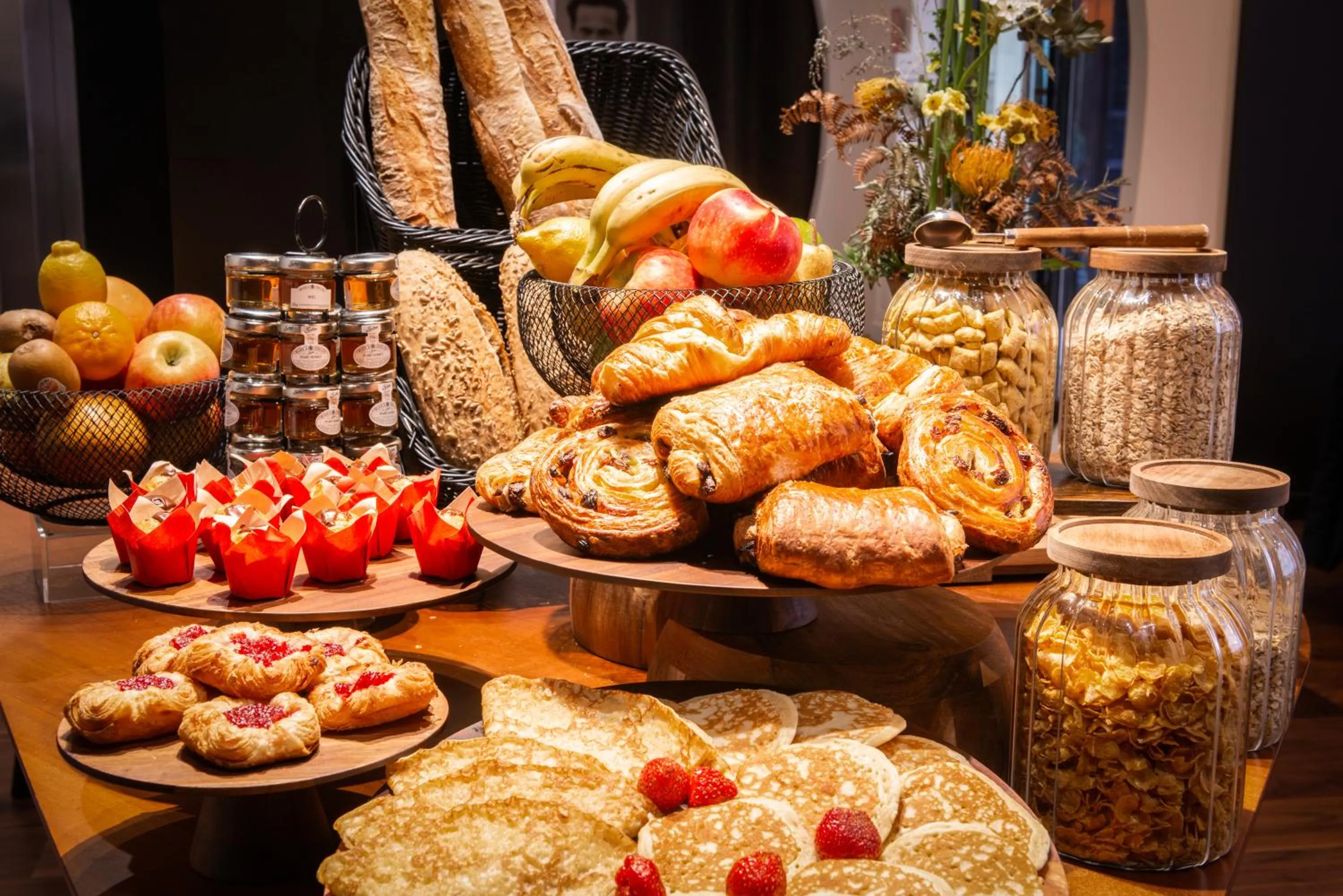 Breakfast in Le Grand Balcon Hotel