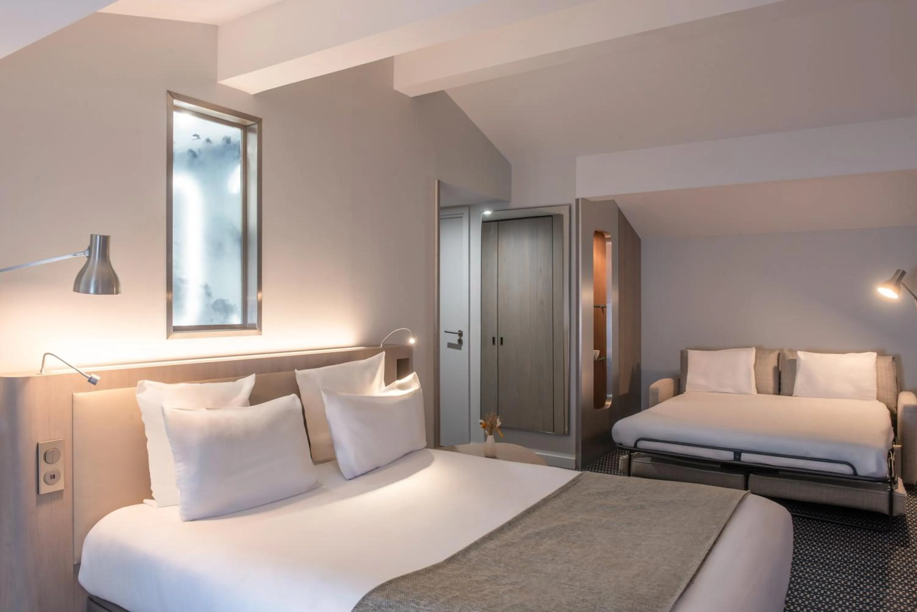 Bedroom, Bed in Le Grand Balcon Hotel