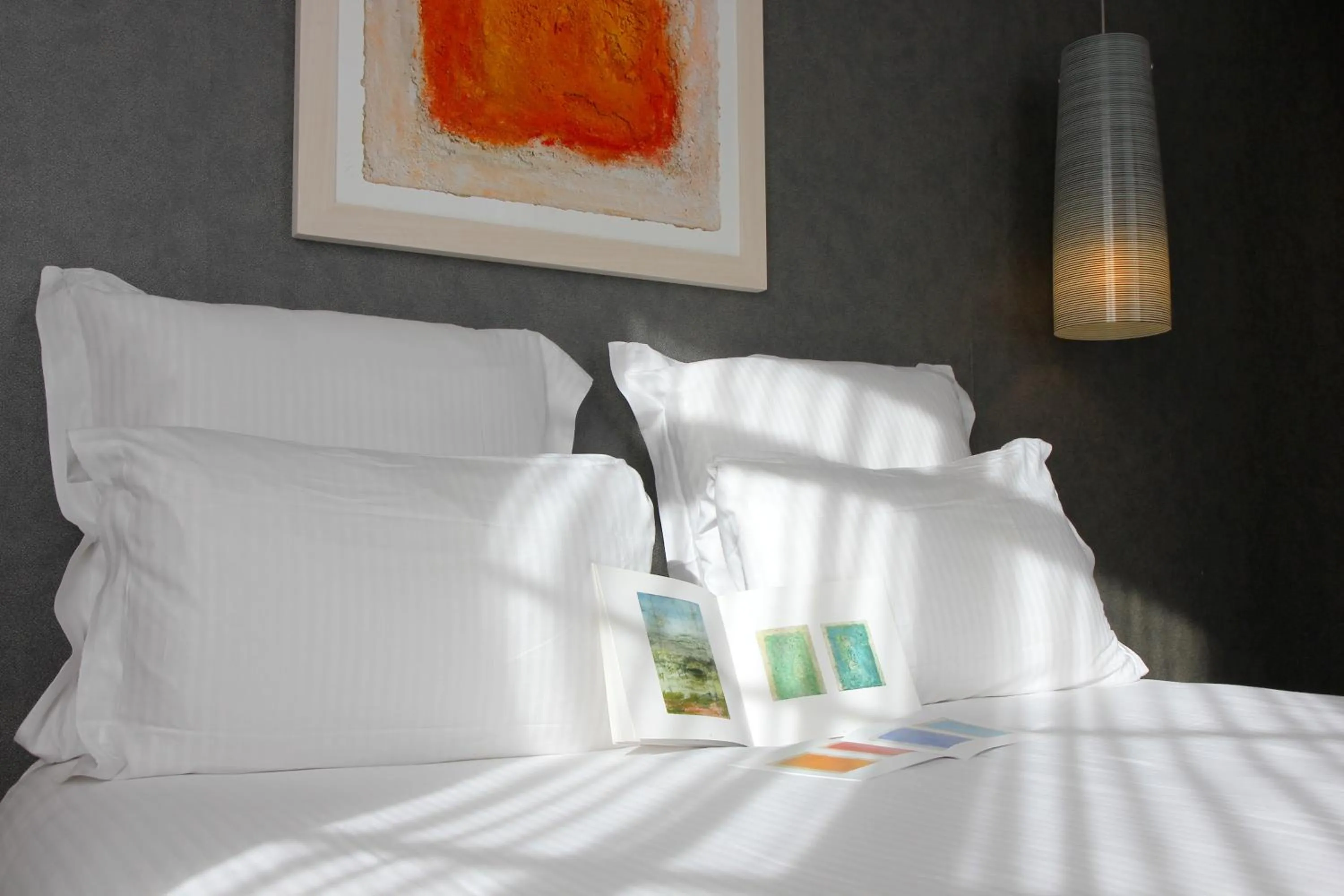 Bed in Best Western Plus Bordeaux Gare Saint-Jean