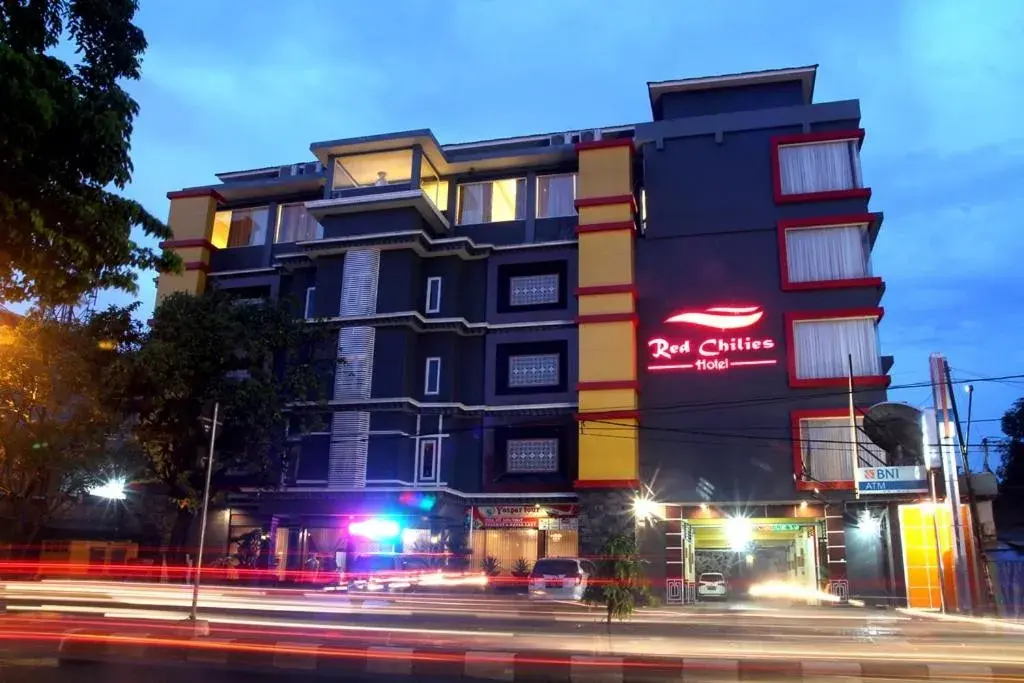 Property building in Red Chilies Hotel Property building in Red Chilies Hotel