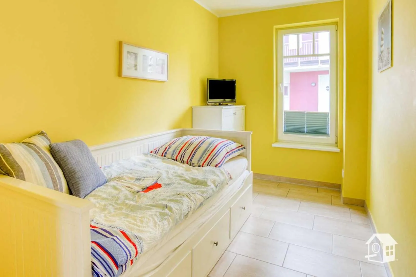 Bed in Appartement Sundevit