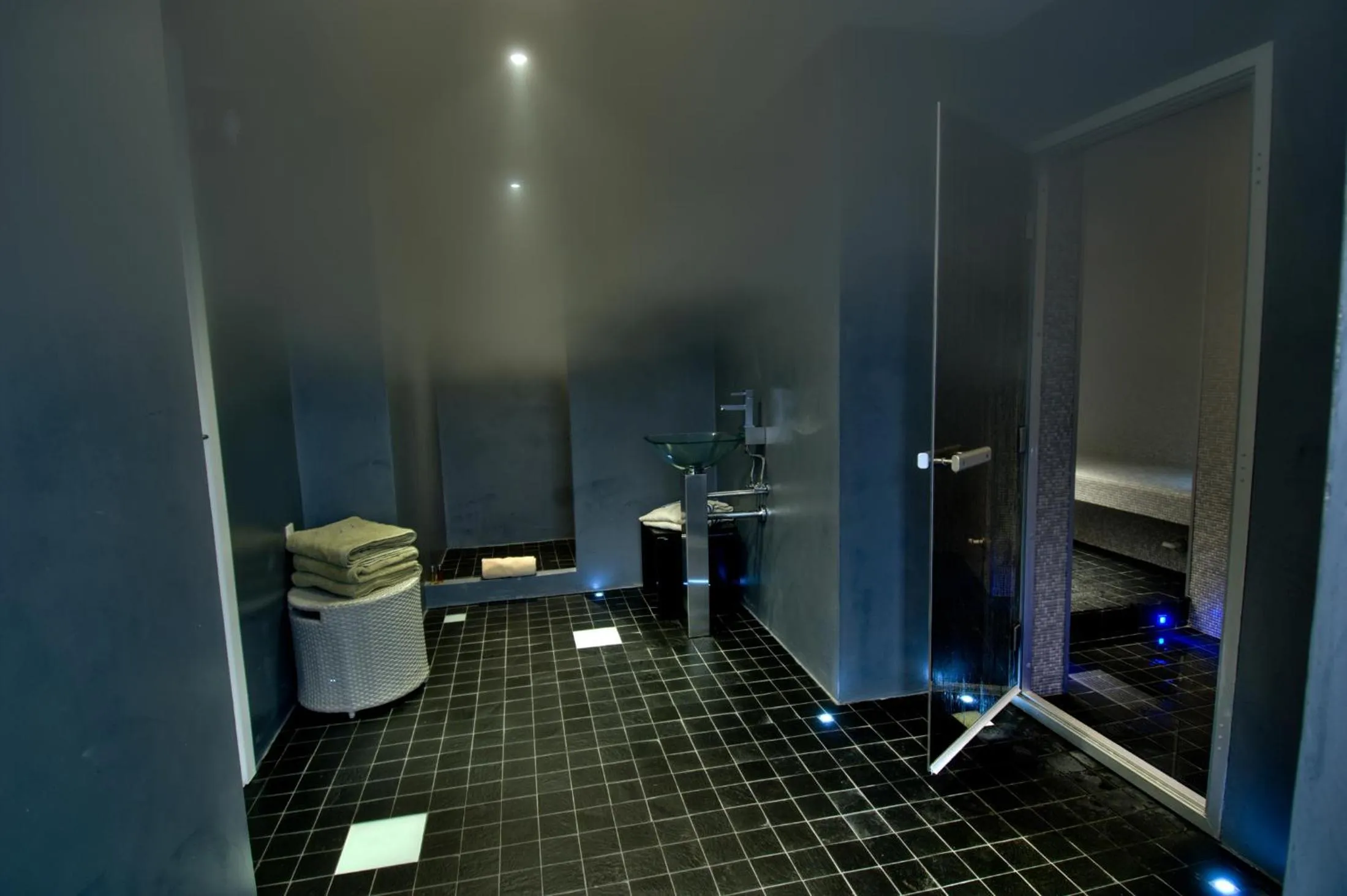Steam room in Le Pinarello