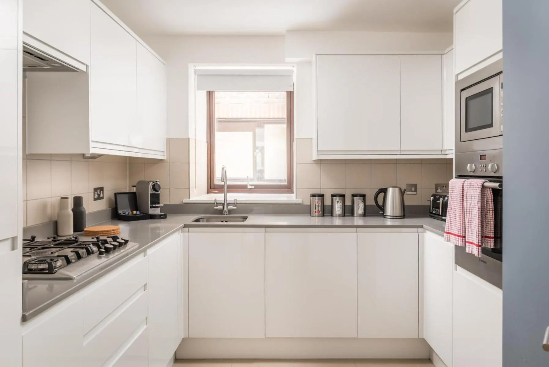 Coffee/tea facilities in Monarch House - Serviced Apartments - Kensington